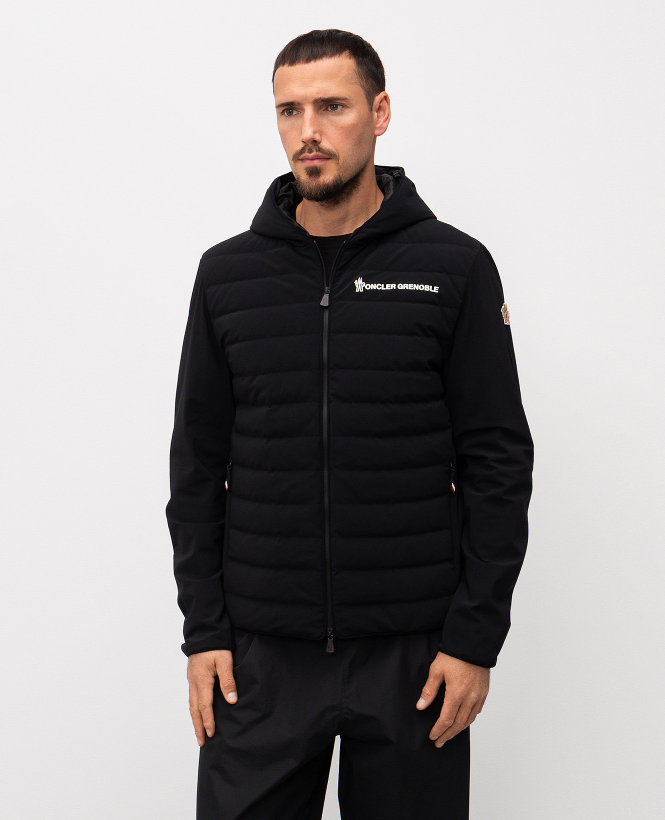 Black windbreaker with logo Moncler Grenoble
Black windbreaker with logo Moncler Grenoble