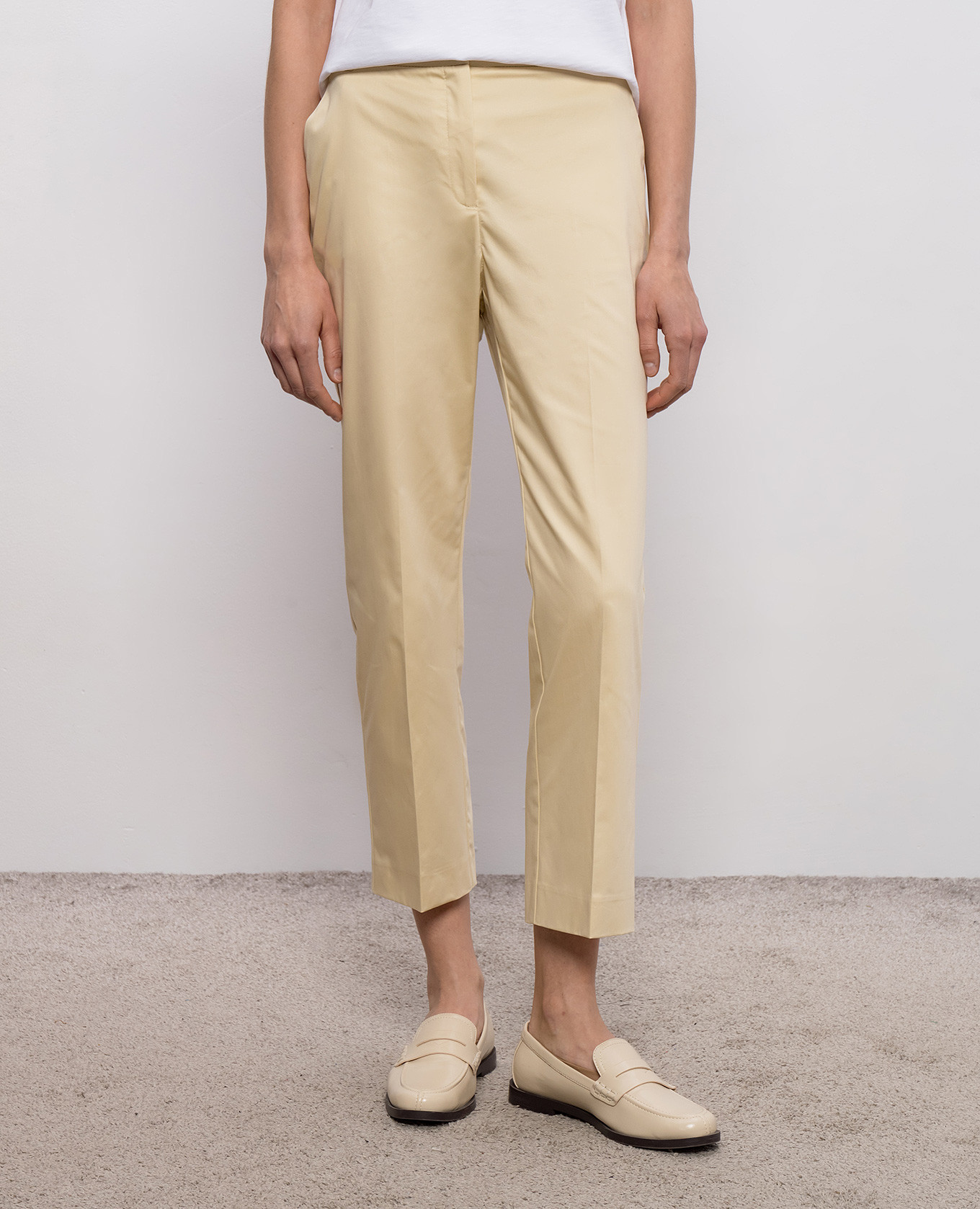 Beige pants GENZIA Max & Co
Beige pants GENZIA Max & Co