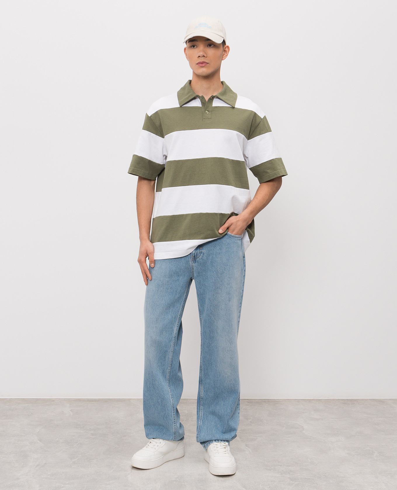 White Striped Polo Shirt Axel Arigato
White Striped Polo Shirt Axel Arigato