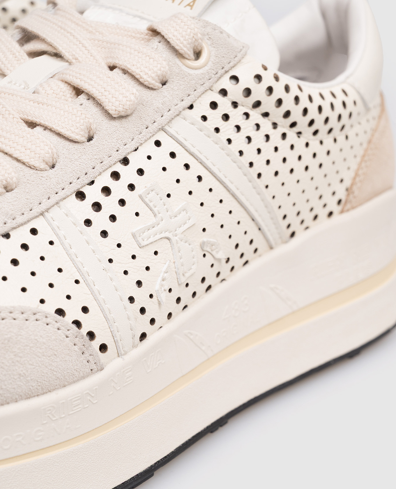 Bethcoin beige leather sneakers Premiata
Bethcoin beige leather sneakers Premiata