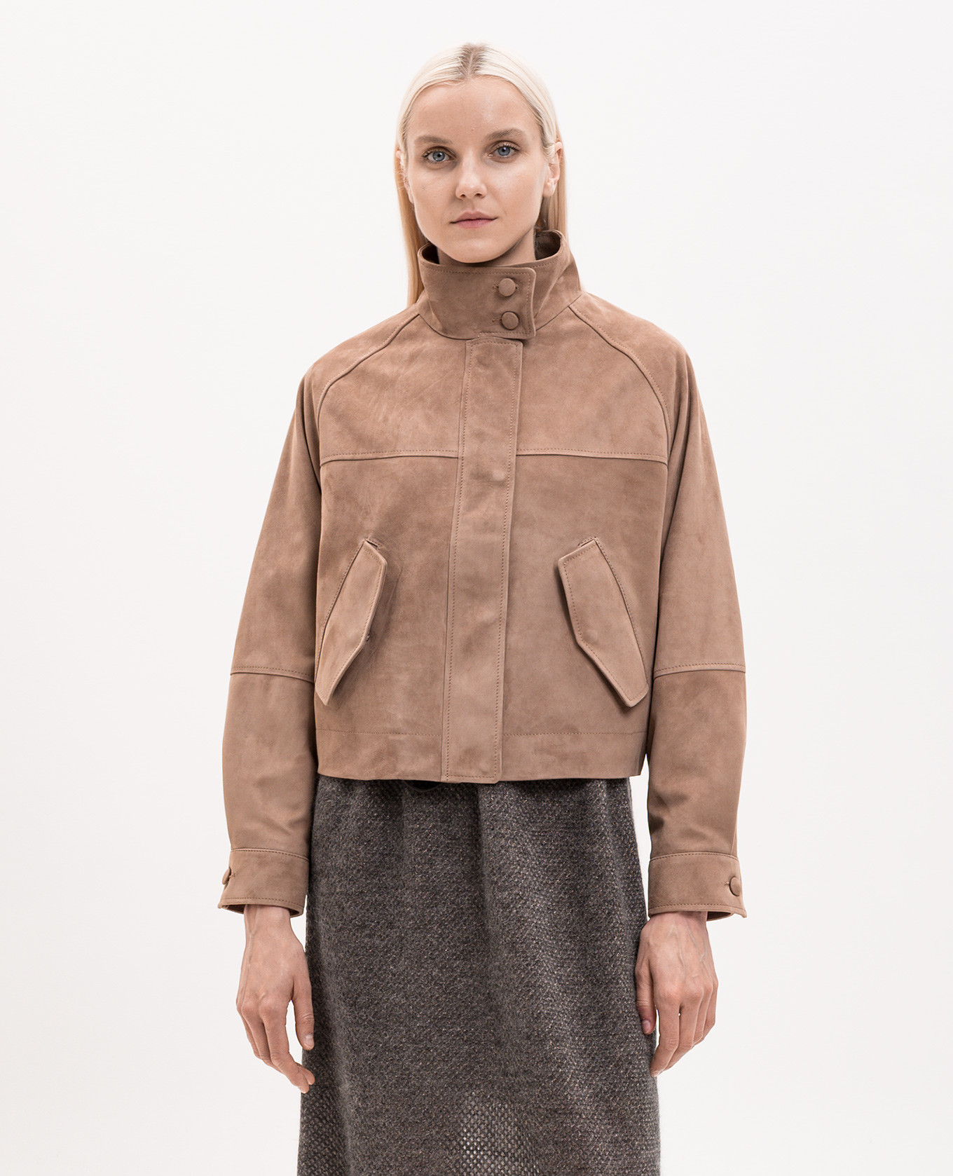 Beige suede jacket Babe Pay Pls
Beige suede jacket Babe Pay Pls
