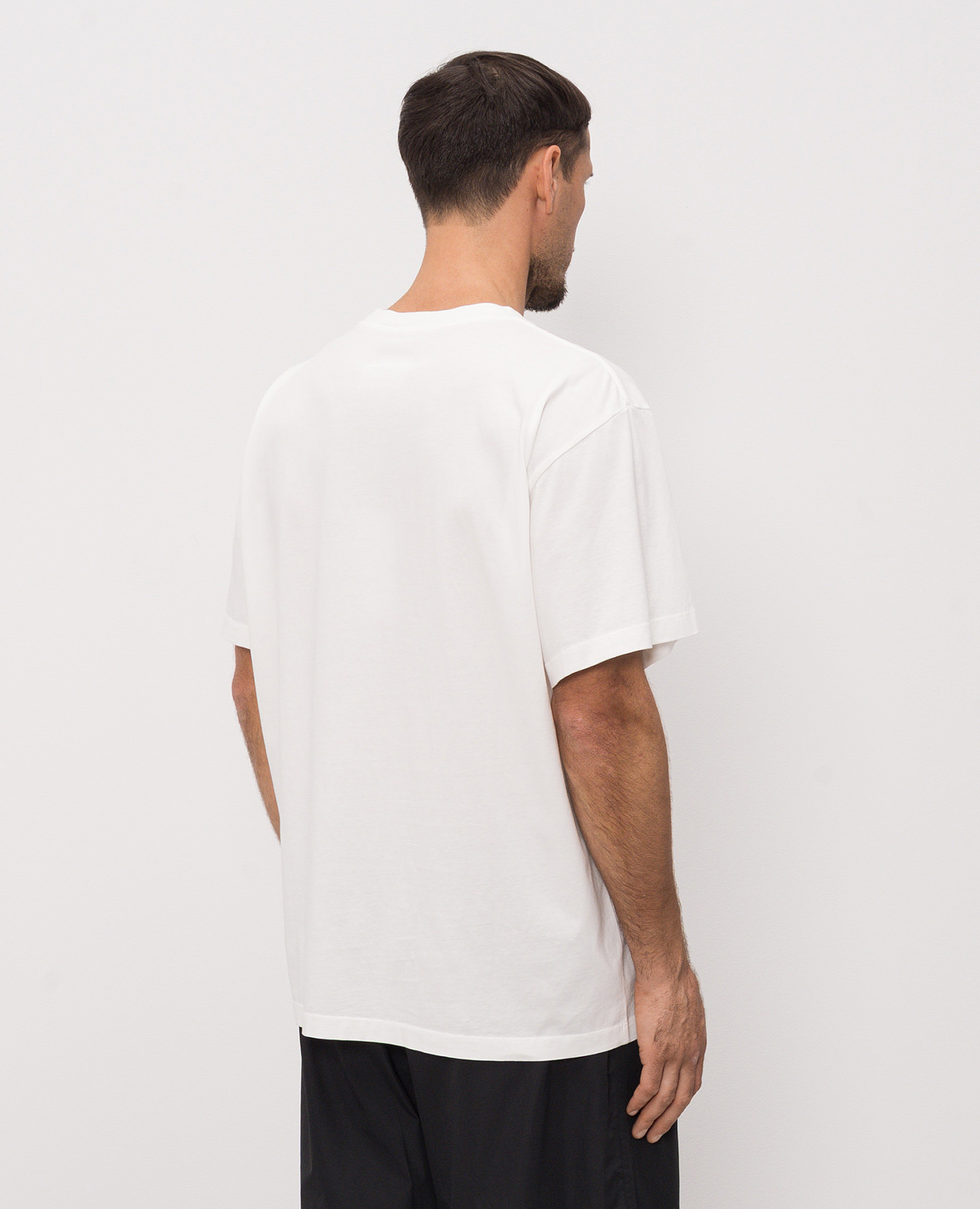 White T-shirt with a patch Maison Margiela MM6
White T-shirt with a patch Maison Margiela MM6
