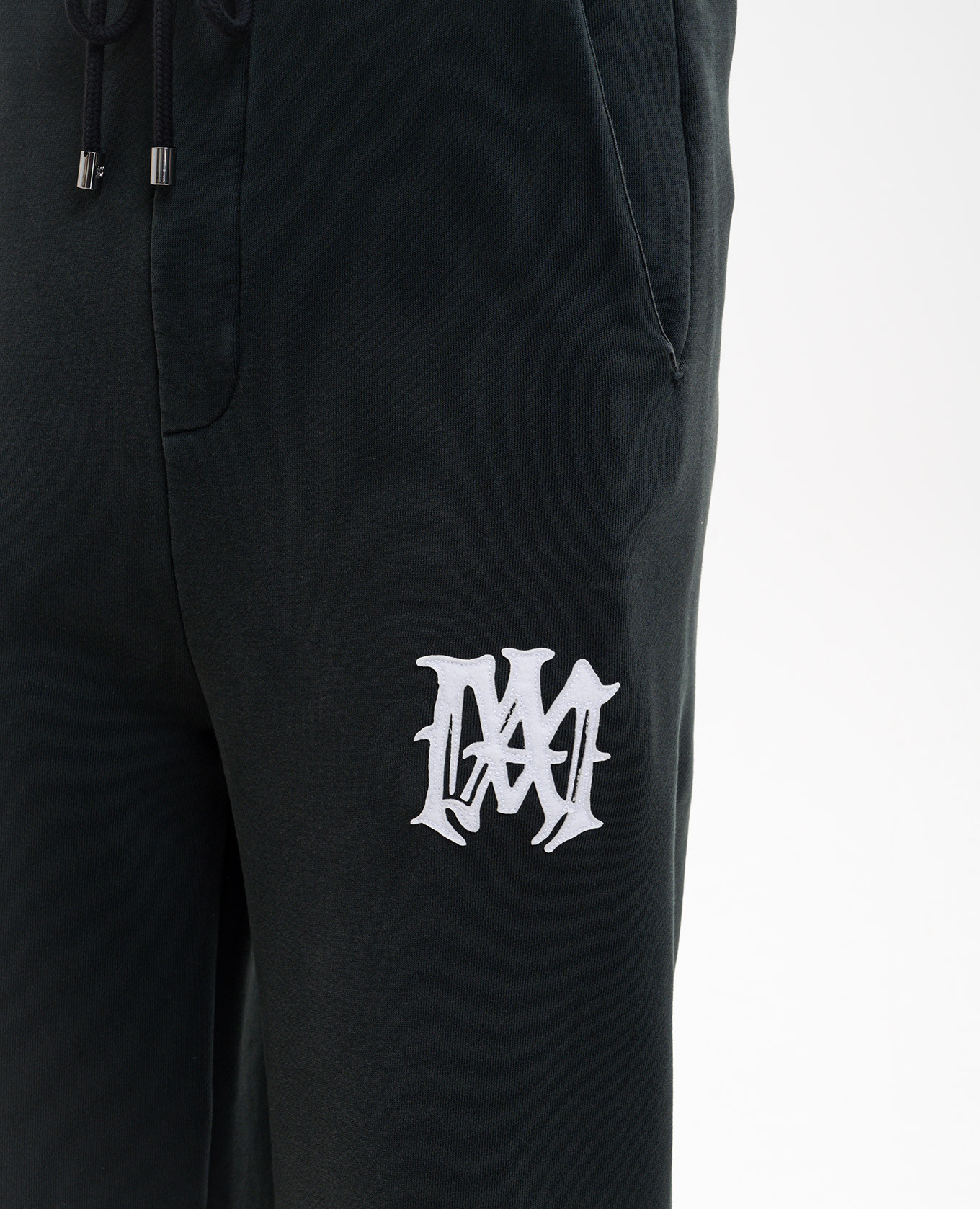 Grey sweatpants with a patch AMIRI
Grey sweatpants with a patch AMIRI