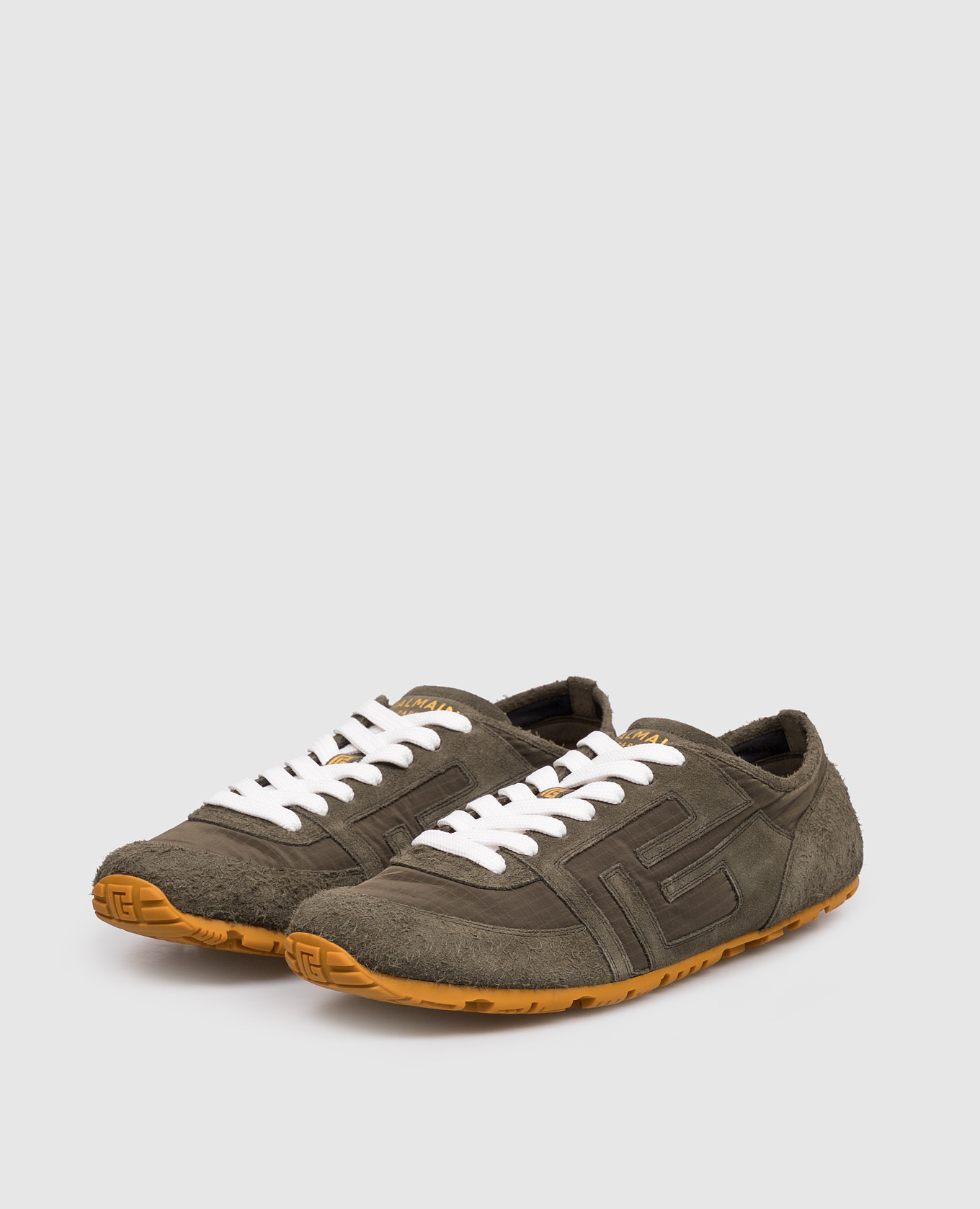 Racer 45 khaki combination sneakers Balmain
Racer 45 khaki combination sneakers Balmain