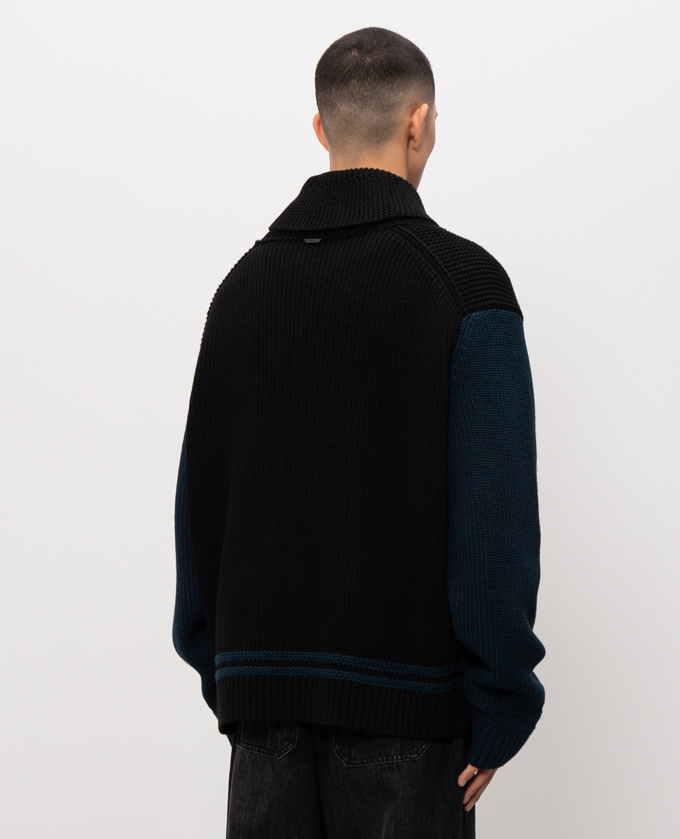 Black cardigan with wool Juun.j
Black cardigan with wool Juun.j