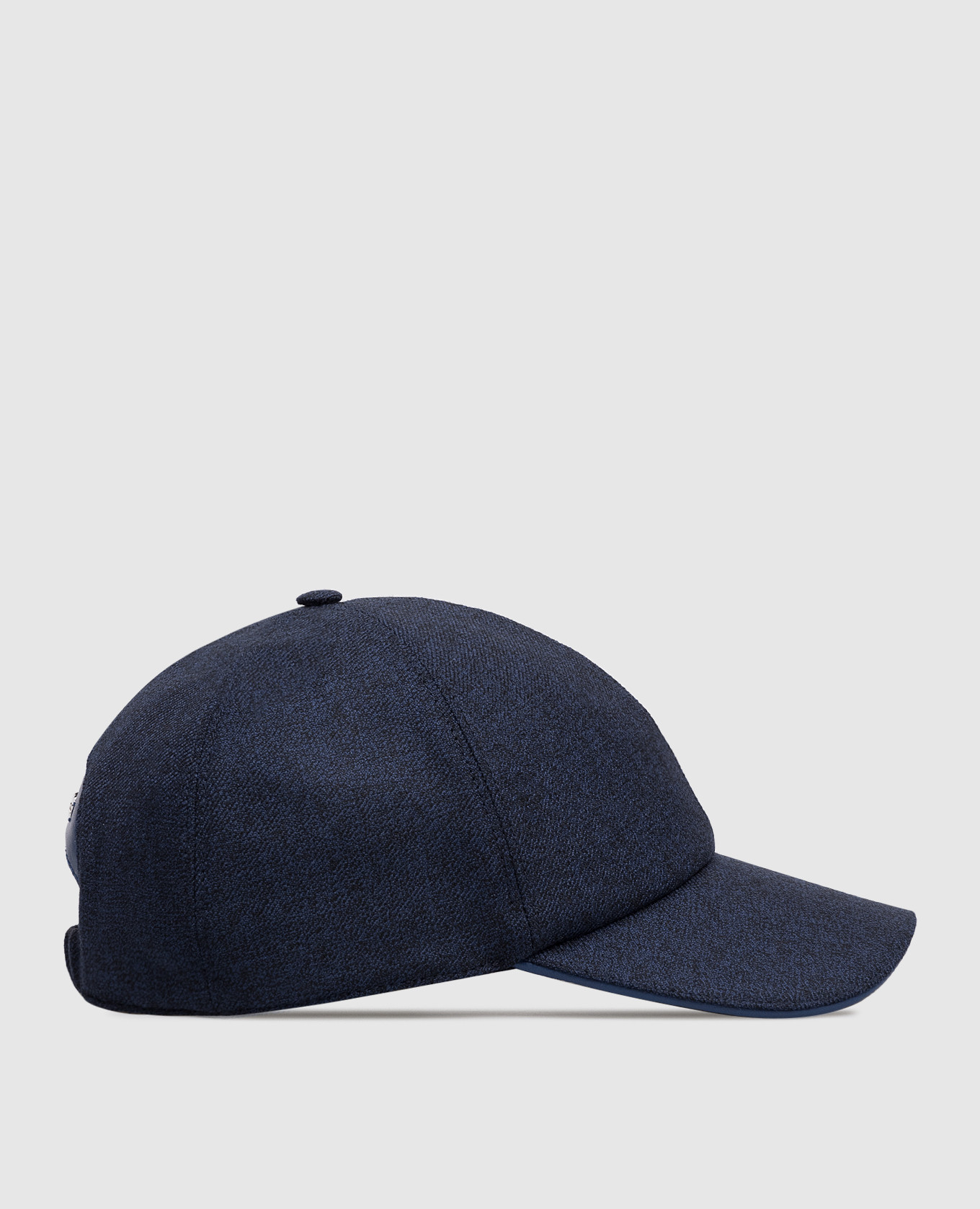 Blue wool cap Stefano Ricci
Blue wool cap Stefano Ricci