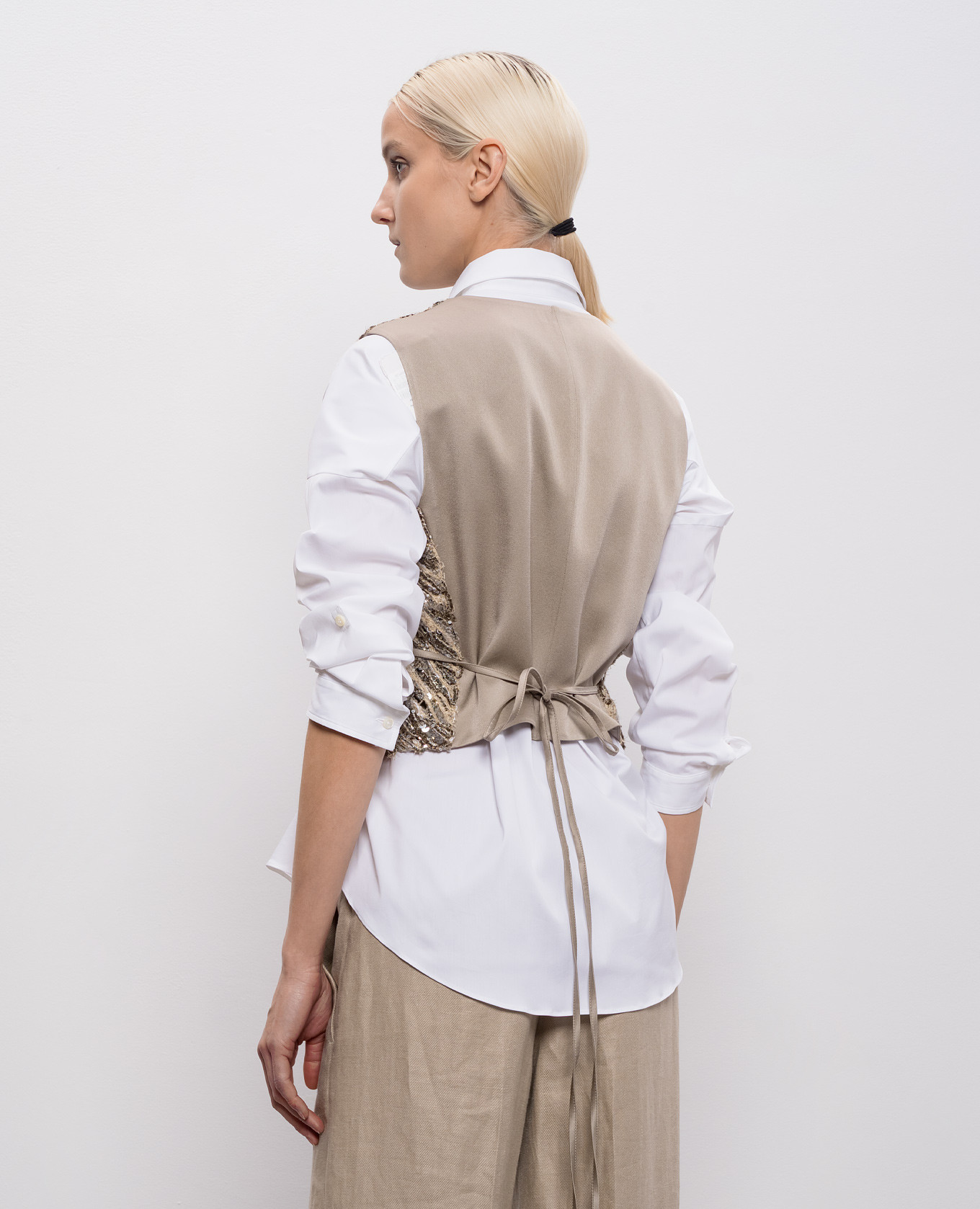 Brown vest with linen and silk lining Brunello Cucinelli
Brown vest with linen and silk lining Brunello Cucinelli