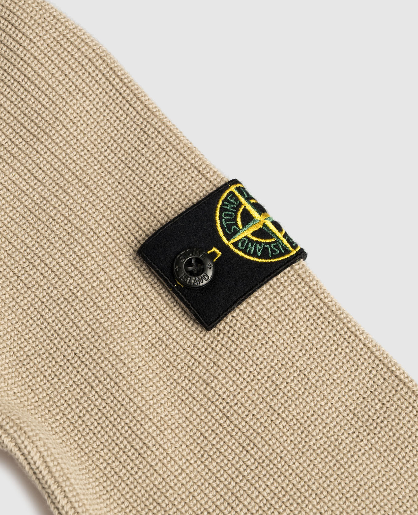 Children's beige jumper with logo patch Stone Island
Children's beige jumper with logo patch Stone Island
