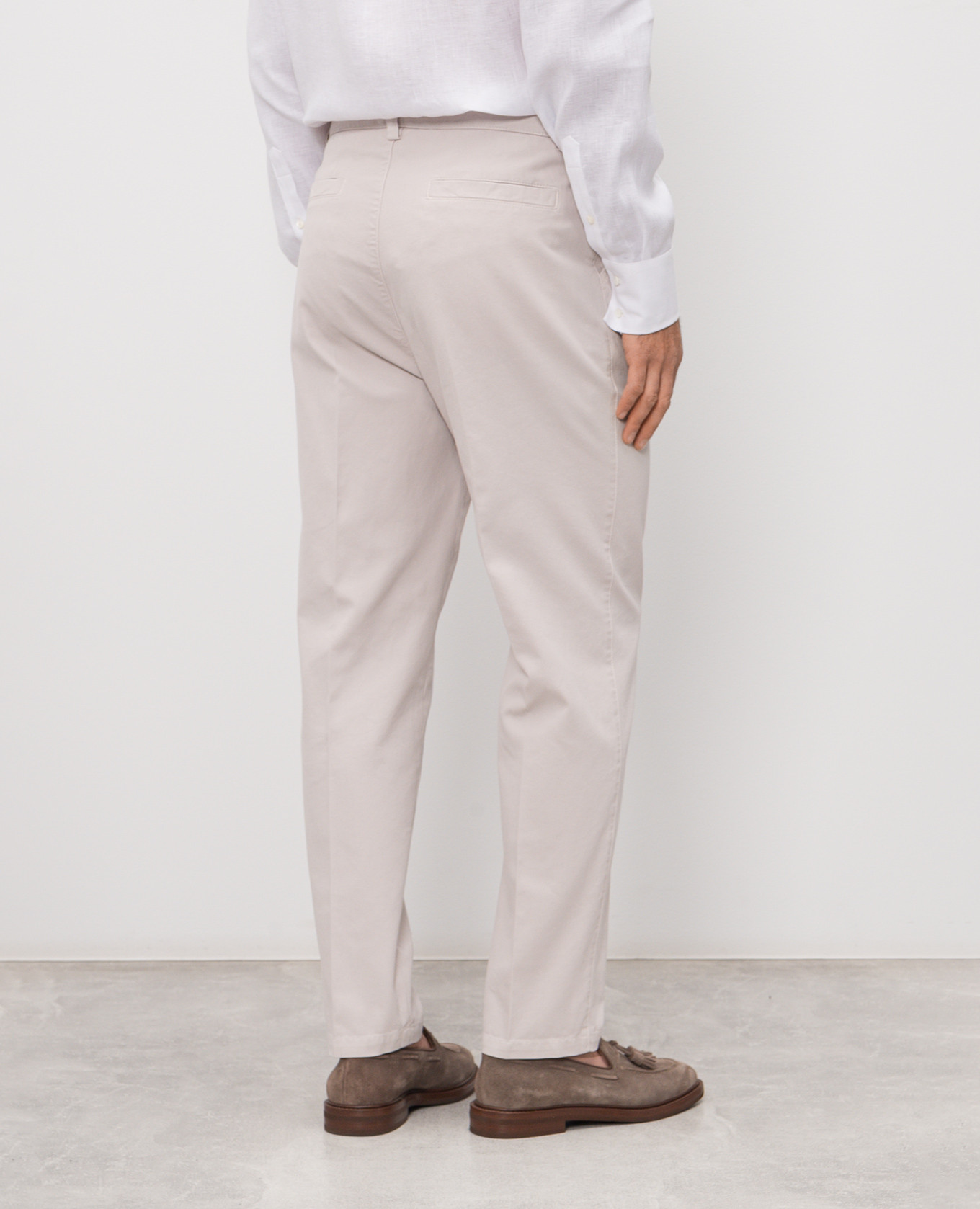 Beige pants Brunello Cucinelli
Beige pants Brunello Cucinelli