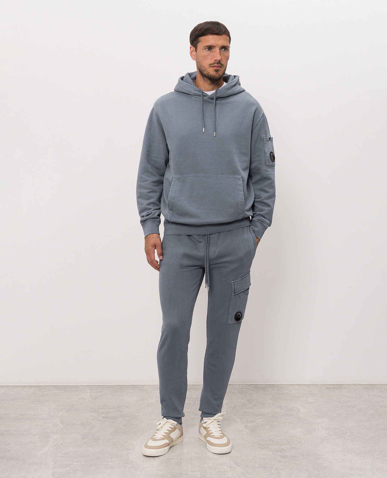 Grey hoodie with logo patch C.P. Company
Grey hoodie with logo patch C.P. Company