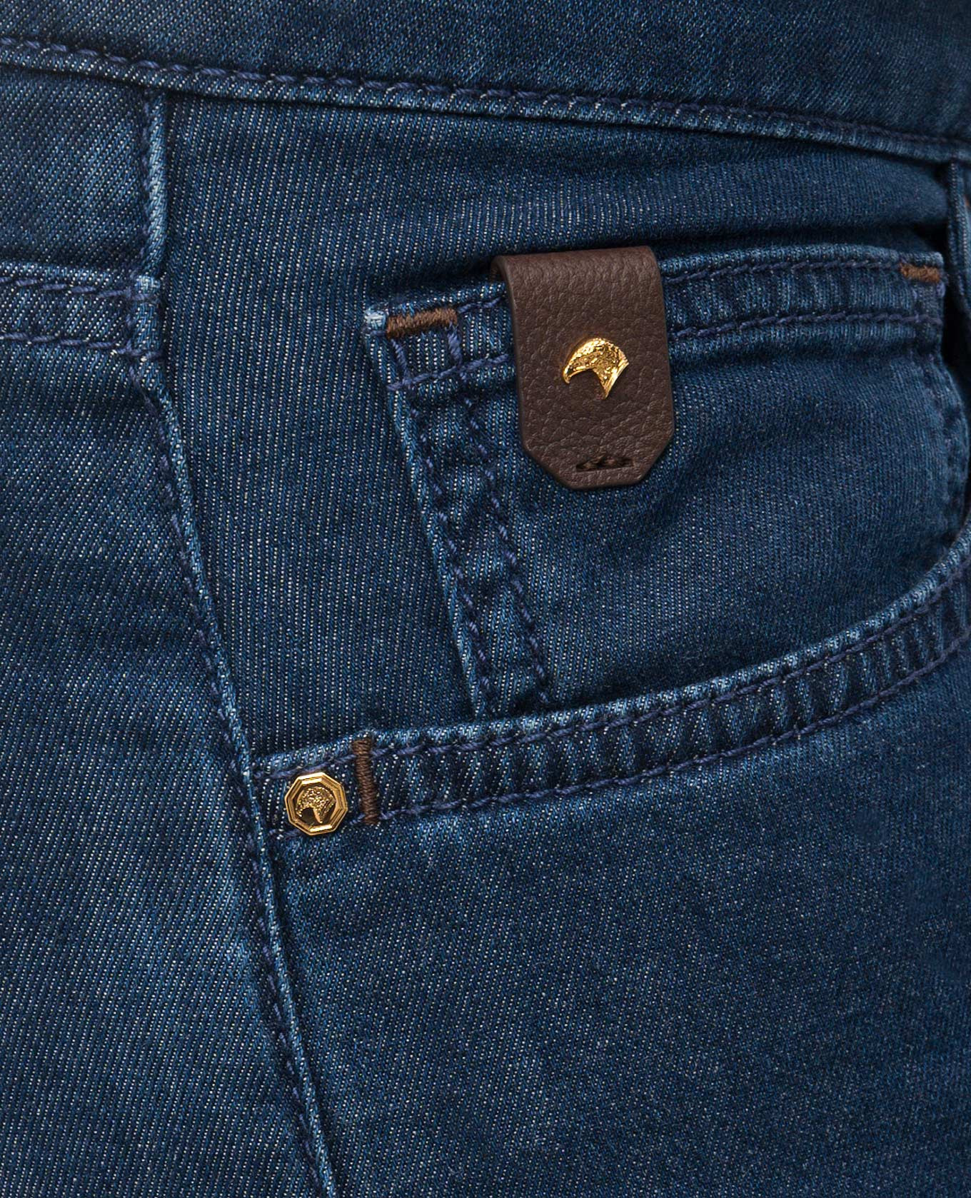 Blue jeans with logo patch Stefano Ricci
Blue jeans with logo patch Stefano Ricci