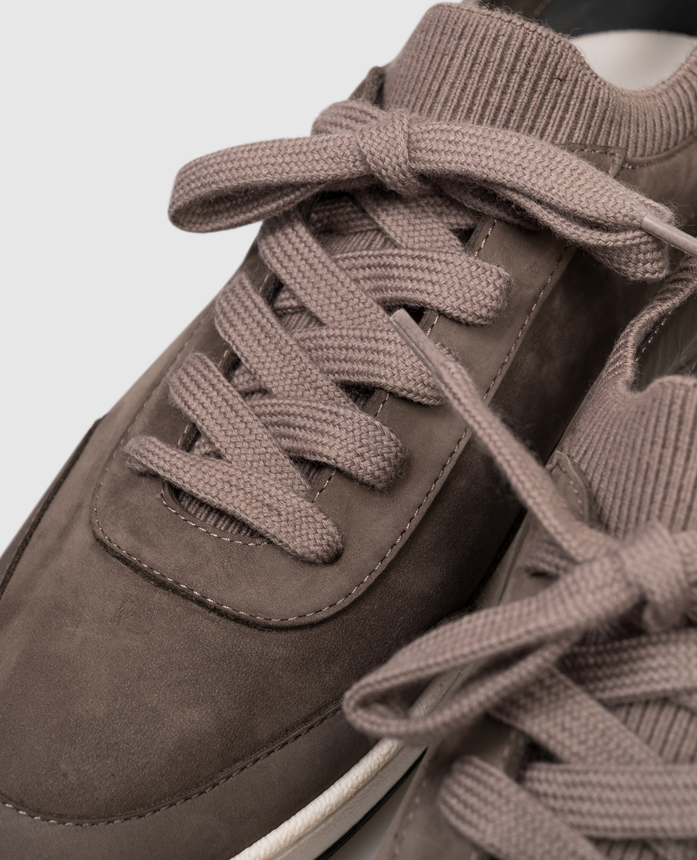 Brown nubuck sneakers Peserico
Brown nubuck sneakers Peserico