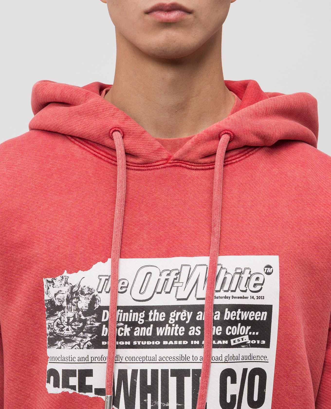 Red hoodie News Off-White
Red hoodie News Off-White