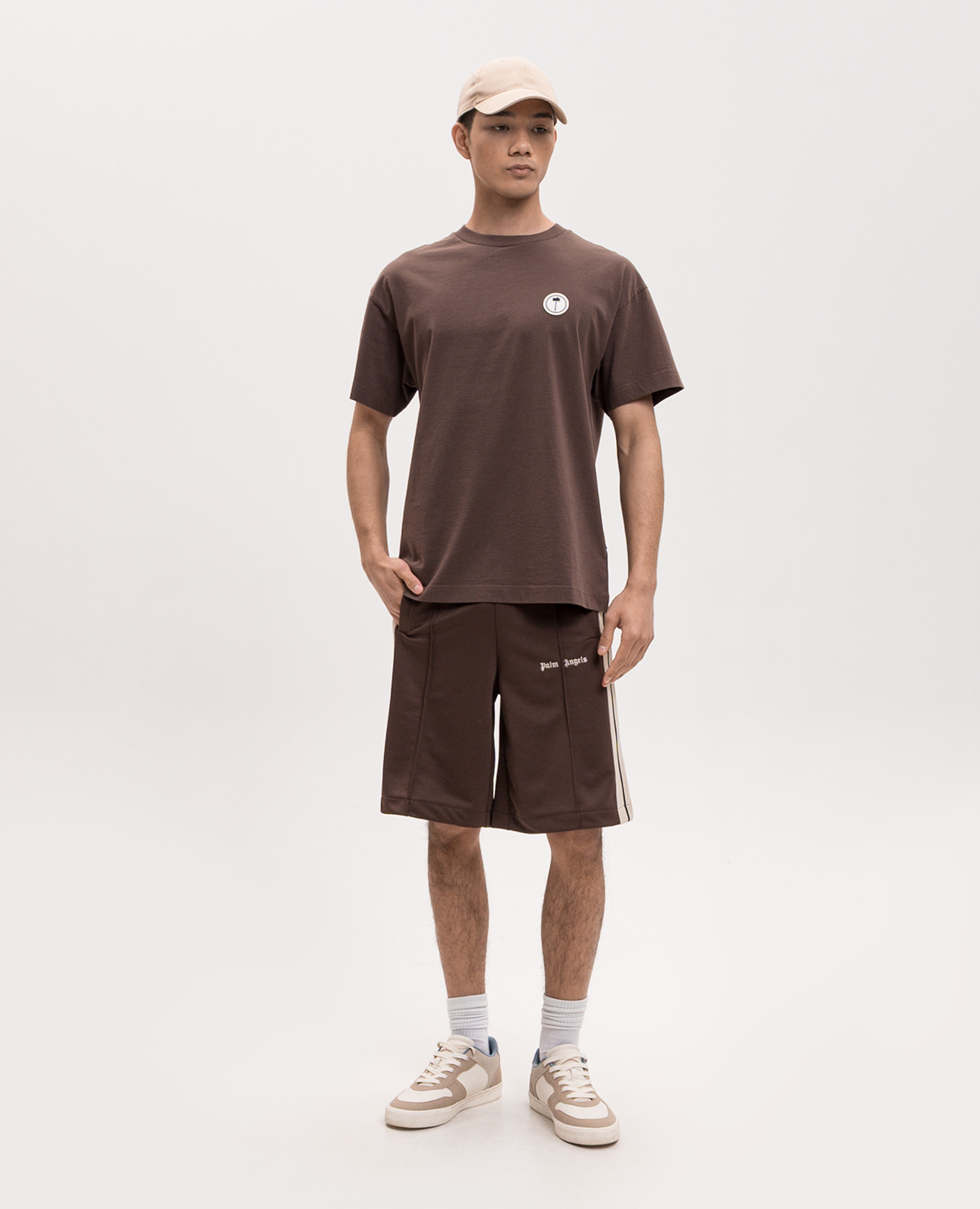 Brown T-shirt with logo patch Palm Angels
Brown T-shirt with logo patch Palm Angels