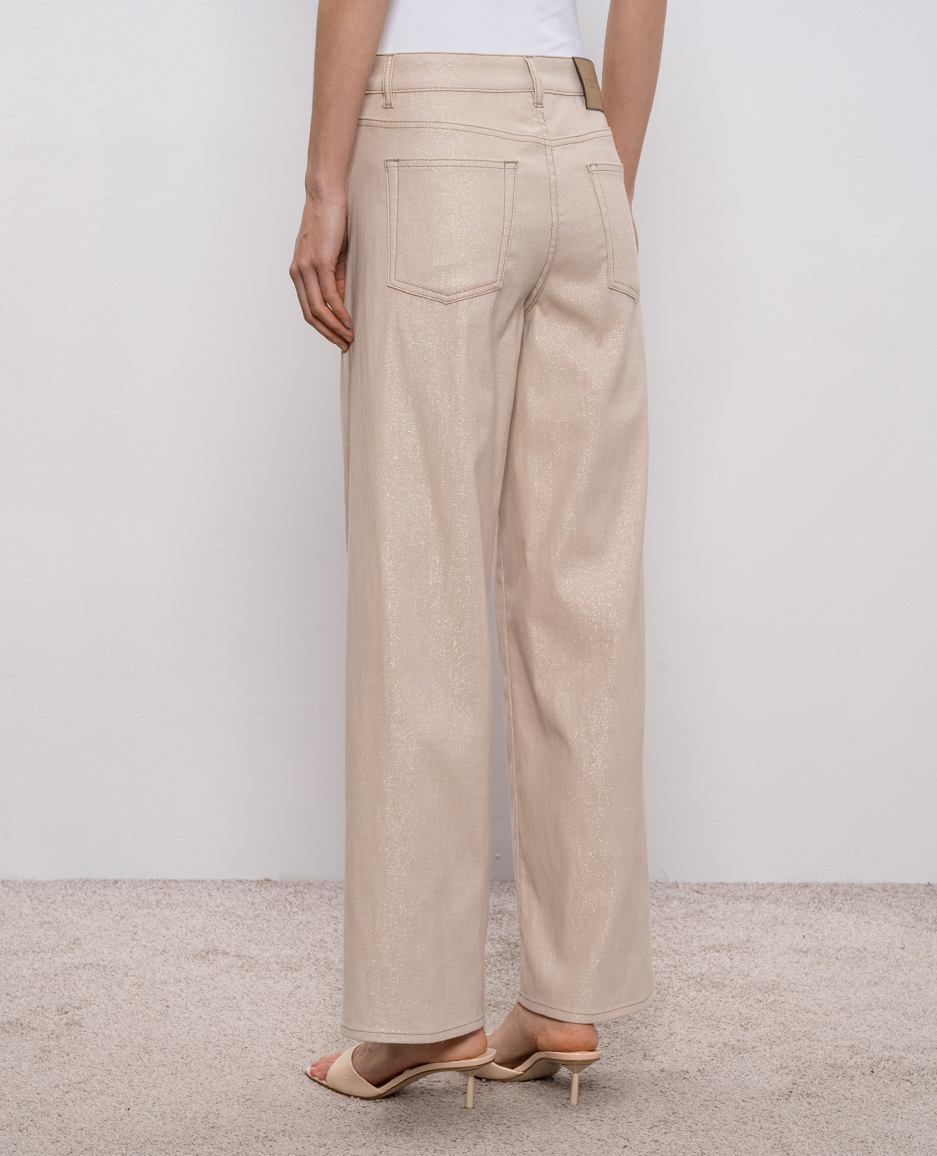 Beige pants with lurex Peserico
Beige pants with lurex Peserico