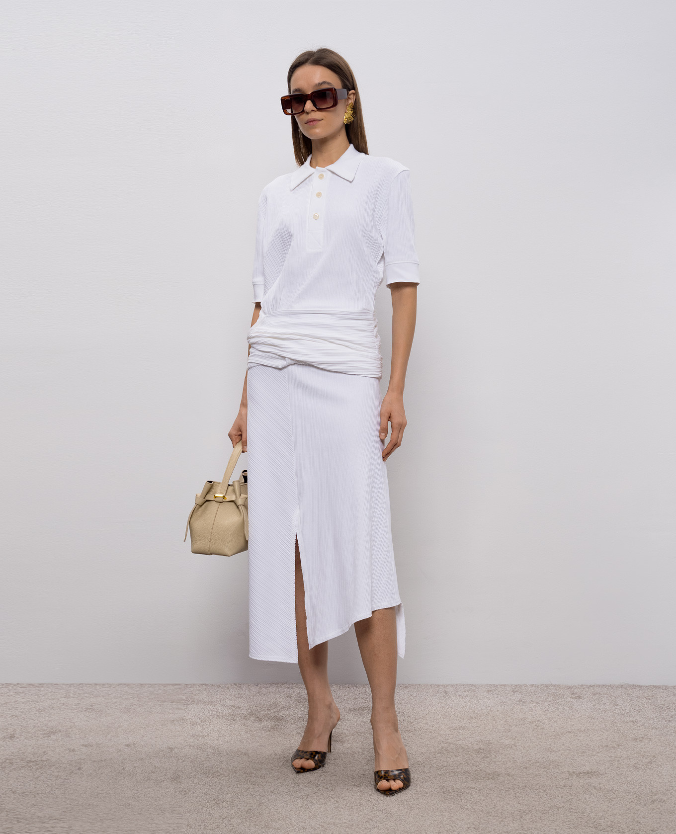 White ribbed Twist polo with monogram Victoria Beckham
White ribbed Twist polo with monogram Victoria Beckham