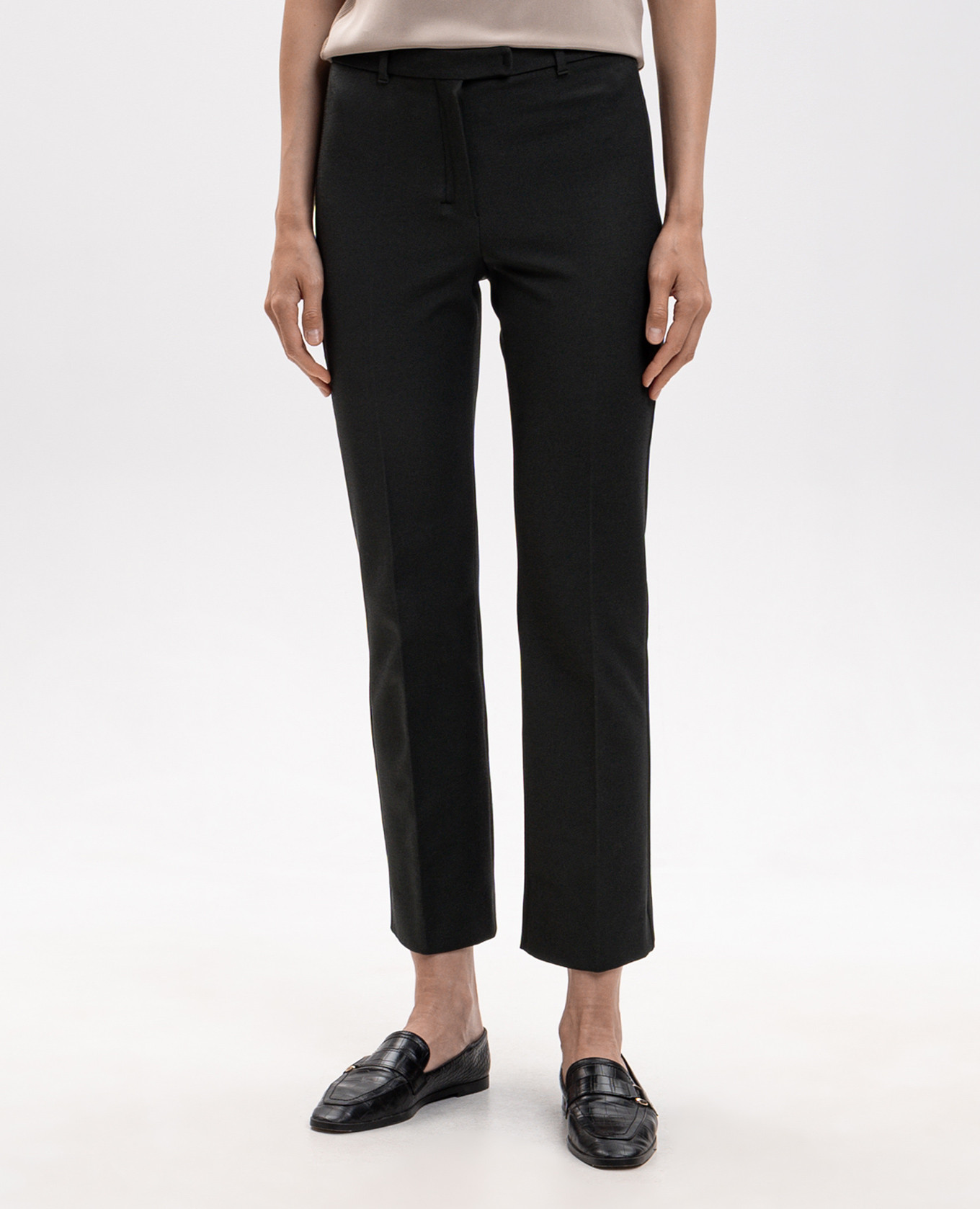 Green pants Max Mara
Green pants Max Mara