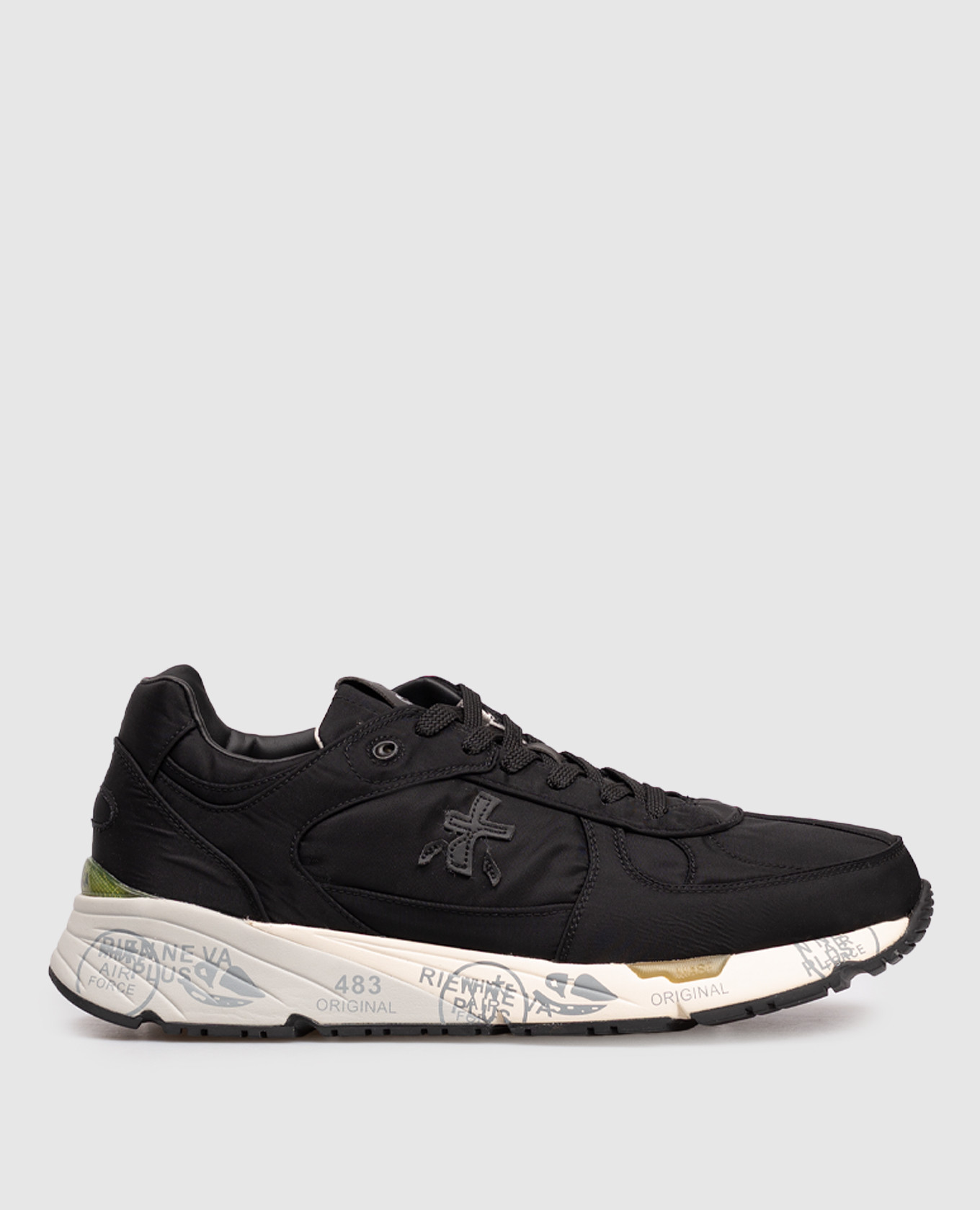 Black Mase sneakers with patch Premiata
Black Mase sneakers with patch Premiata