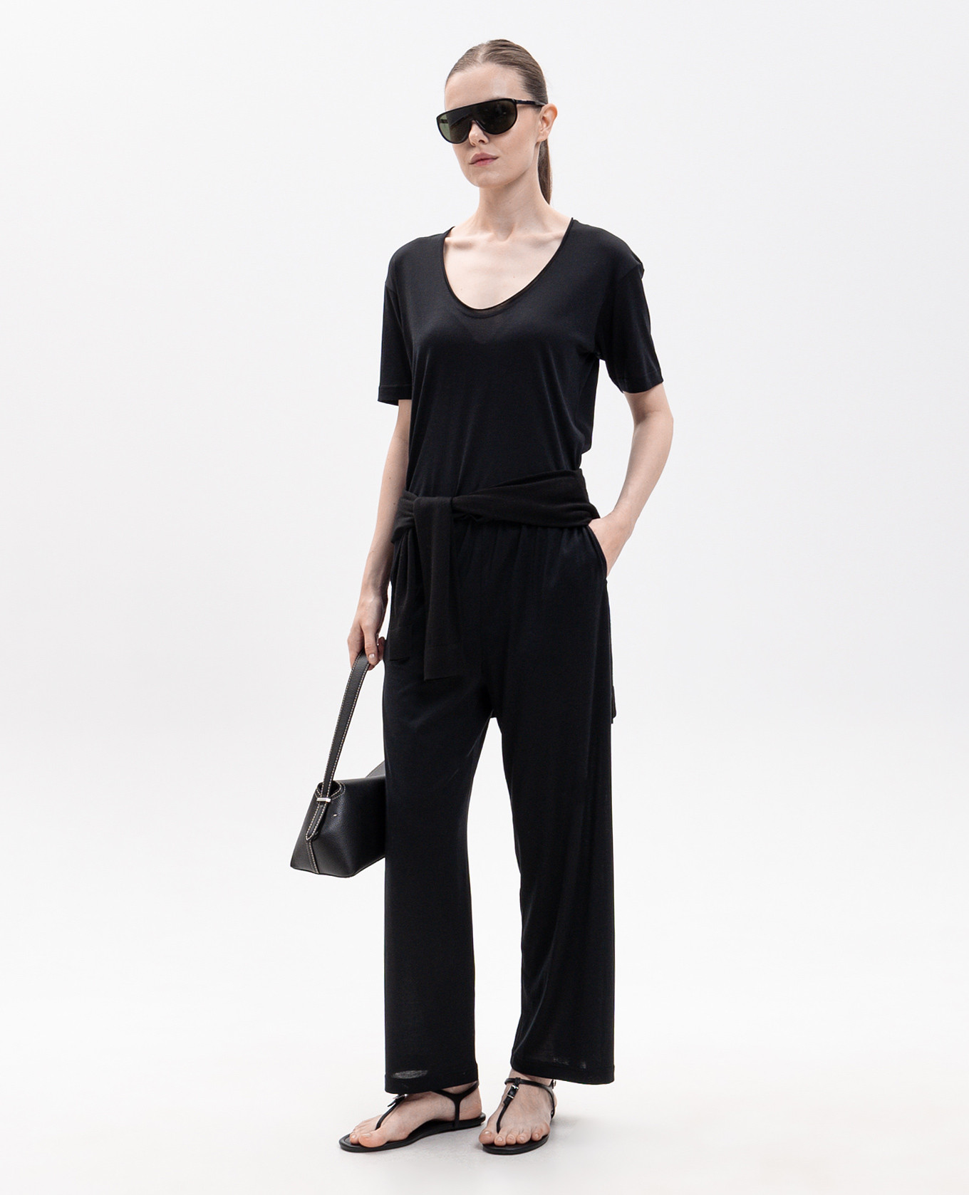 Black T-shirt with silk Toteme
Black T-shirt with silk Toteme
