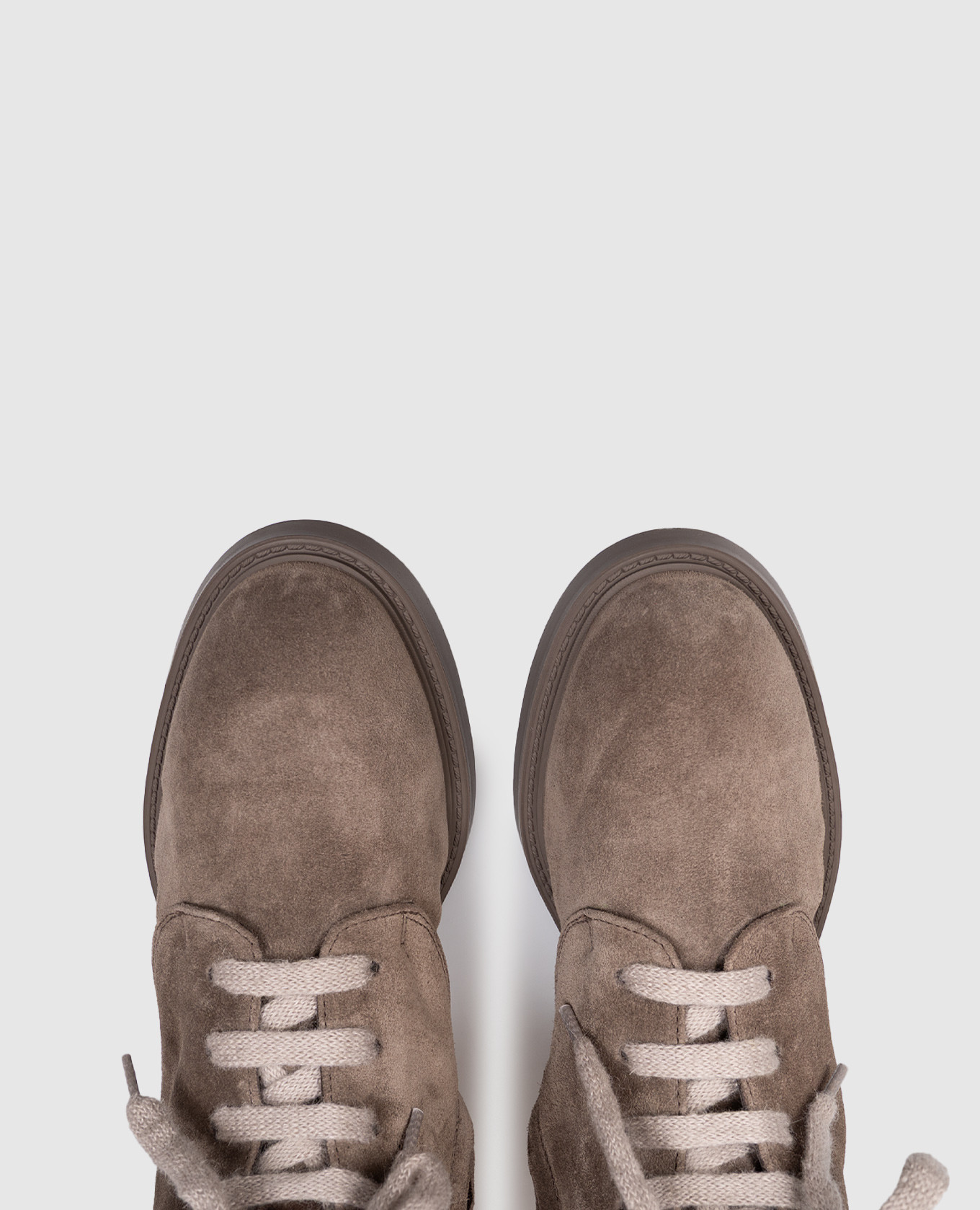 Brown suede boots with fur Doucal's
Brown suede boots with fur Doucal's