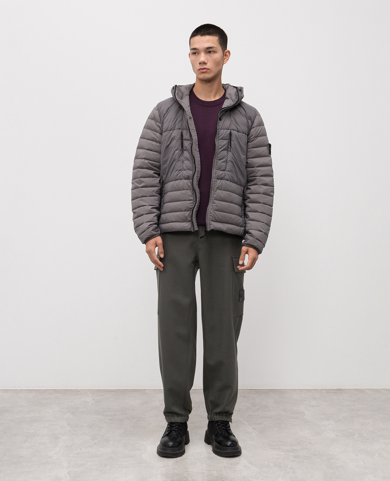 Purple wool jumper with logo Stone Island, Violet
Purple wool jumper with logo Stone Island, Violet