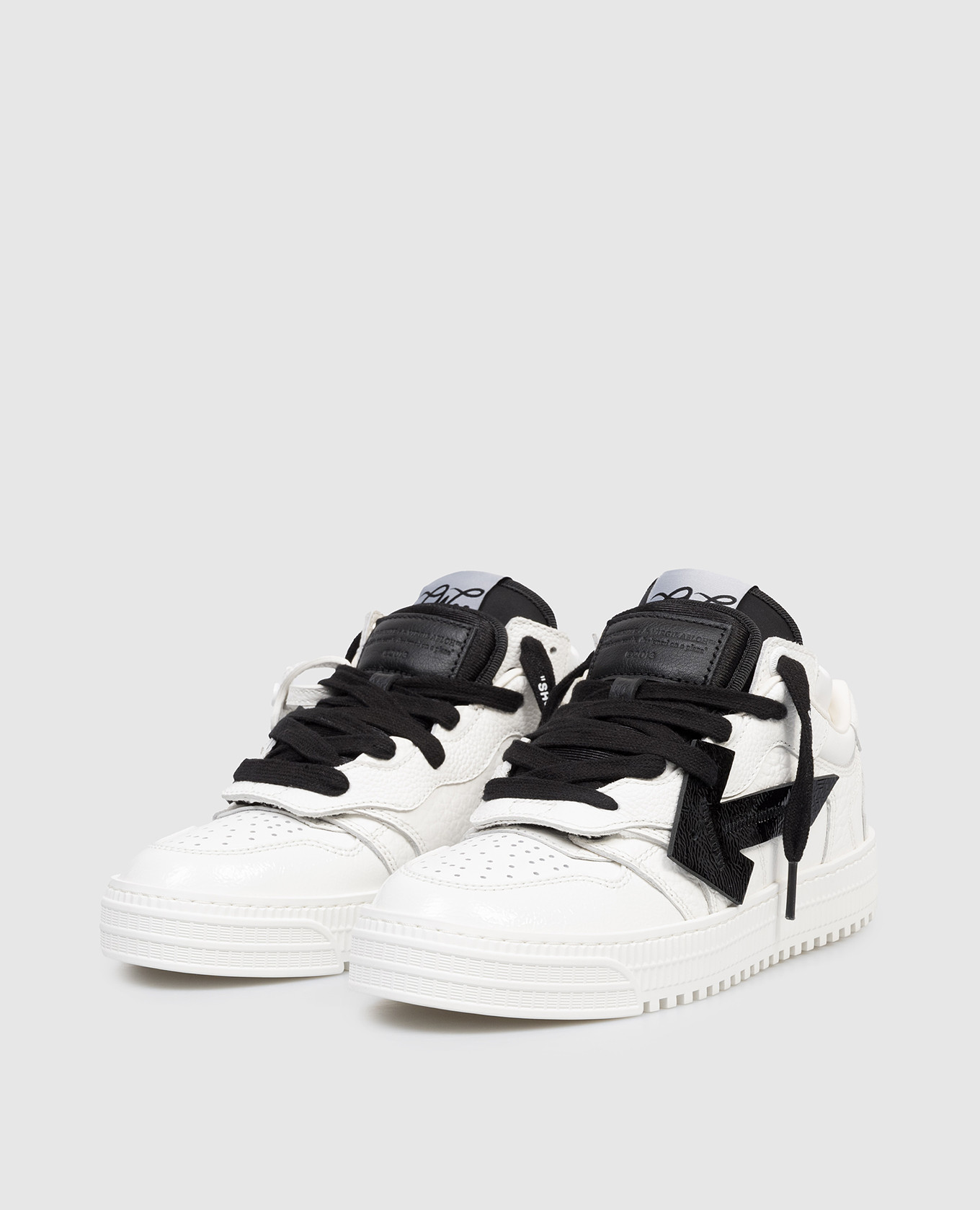 White leather sneakers 3.0 Floating Arrow Off-White
White leather sneakers 3.0 Floating Arrow Off-White