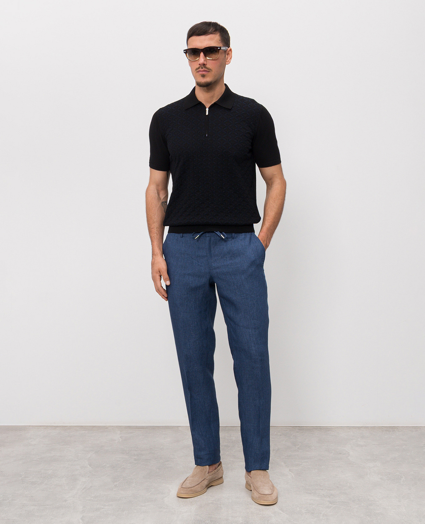 Blue linen pants Bertolo Cashmere
Blue linen pants Bertolo Cashmere