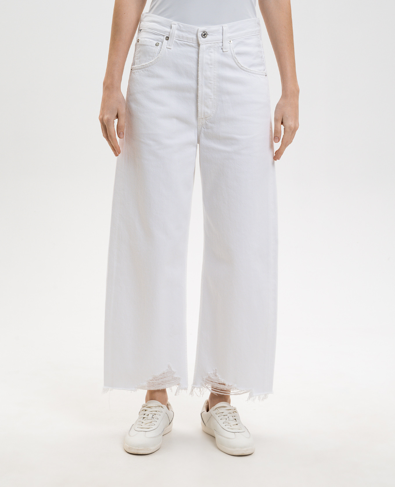 Ayla white jeans with patch CITIZENS OF HUMANITY
Ayla white jeans with patch CITIZENS OF HUMANITY