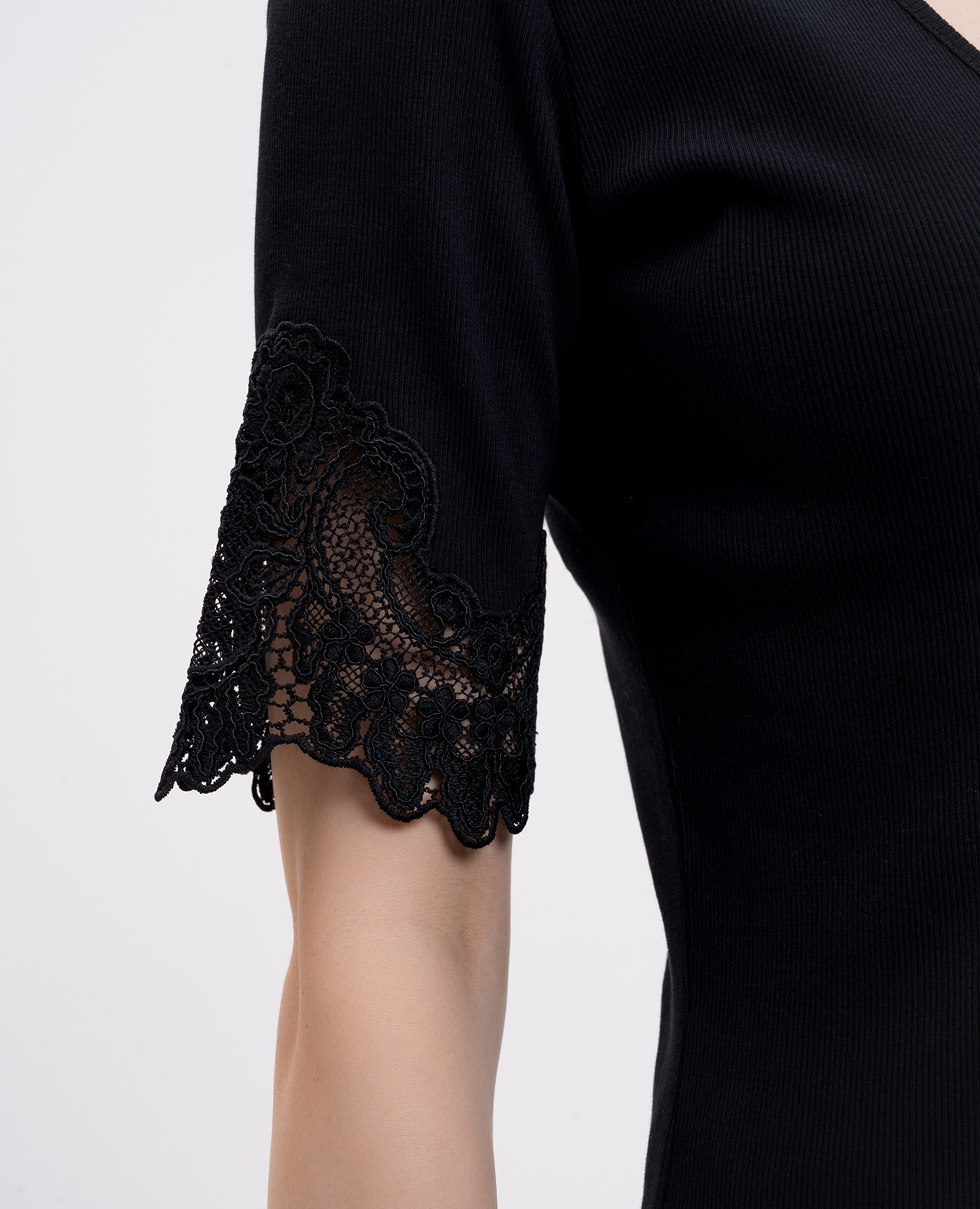 Black top with lace Twinset
Black top with lace Twinset