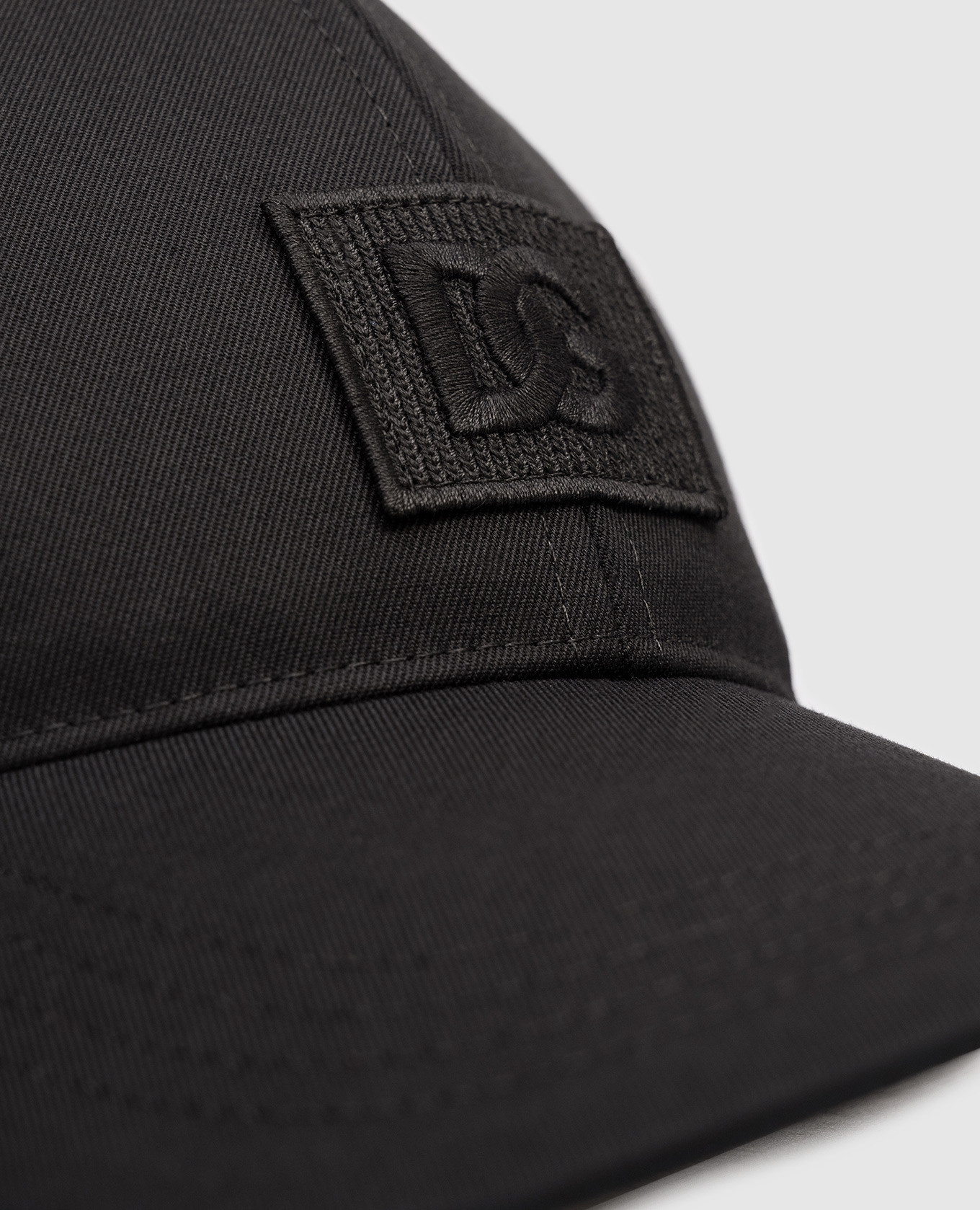 Black cap with monogram logo patch Dolce&Gabbana
Black cap with monogram logo patch Dolce&Gabbana