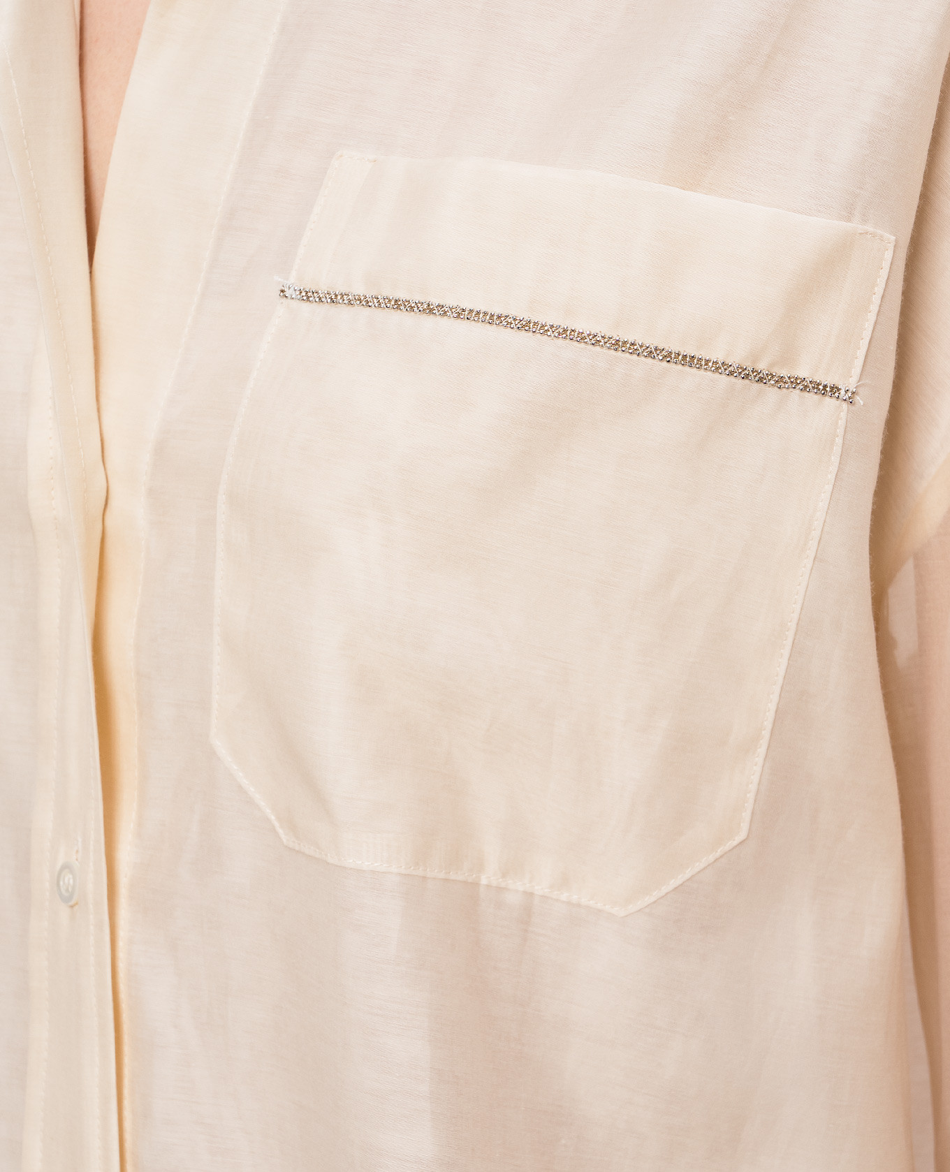 Beige silk shirt with monil chain Peserico
Beige silk shirt with monil chain Peserico