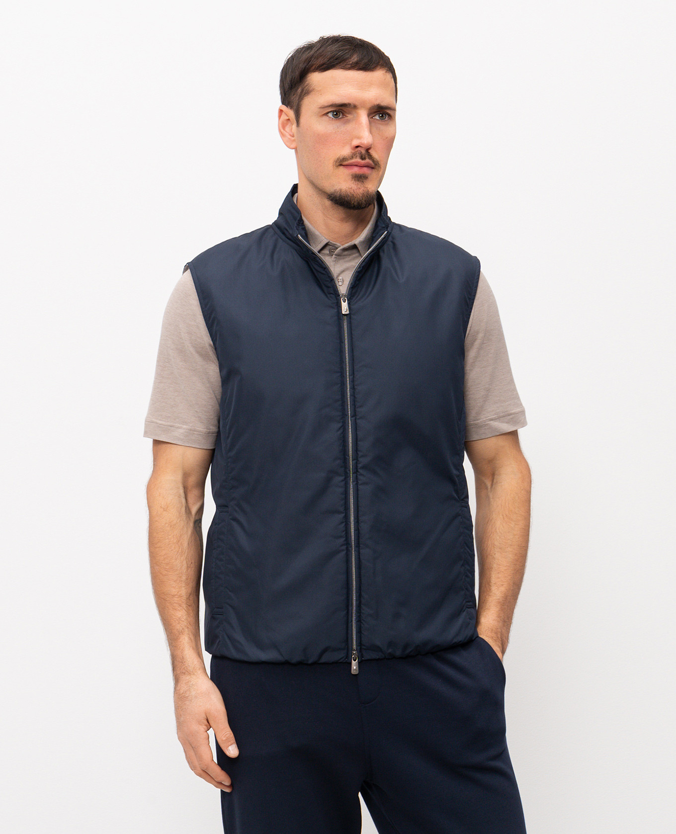 Blue vest CAPOBIANCO
Blue vest CAPOBIANCO