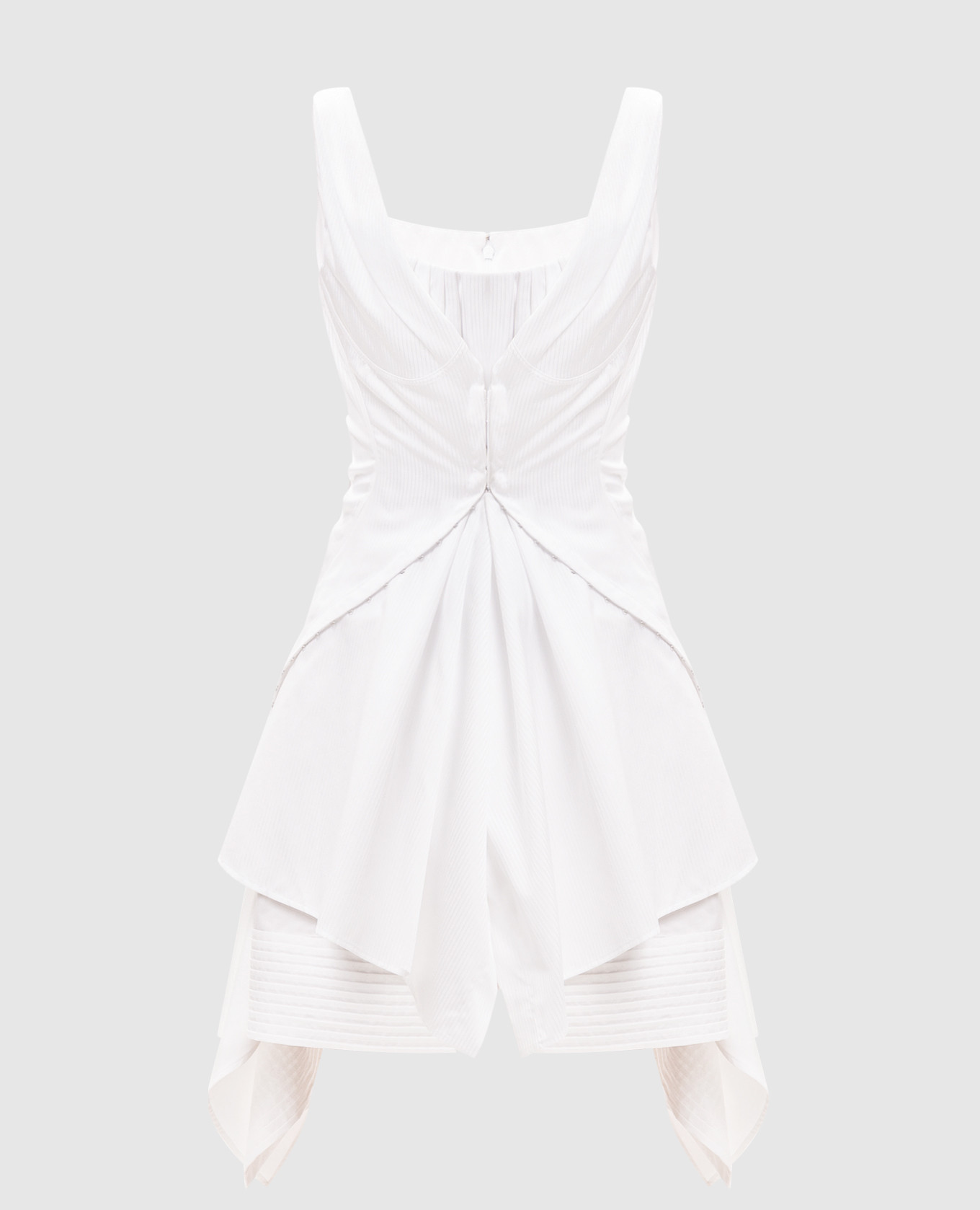 White asymmetrical dress Alexander McQueen
White asymmetrical dress Alexander McQueen