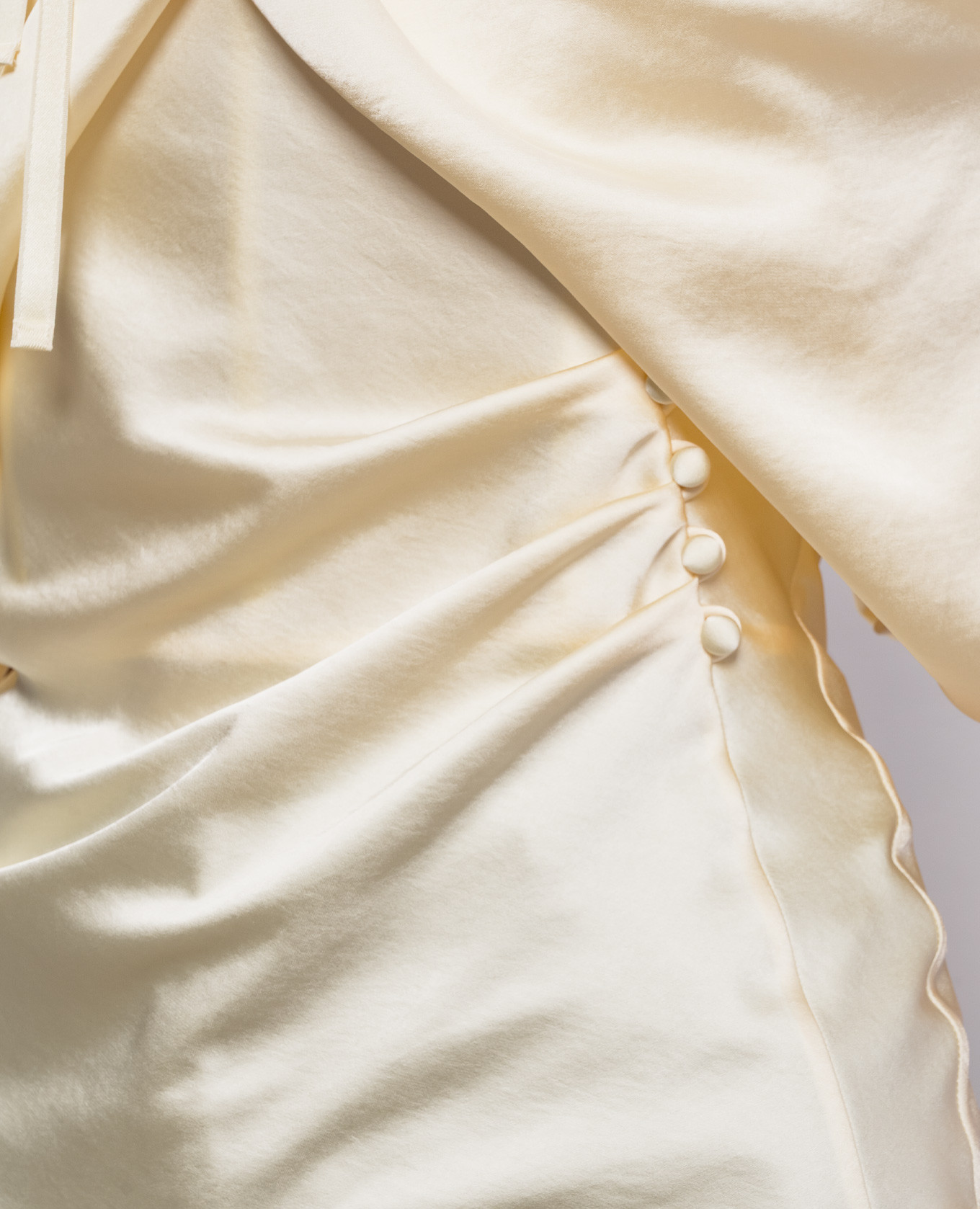 Yellow top with drape Alexander McQueen
Yellow top with drape Alexander McQueen