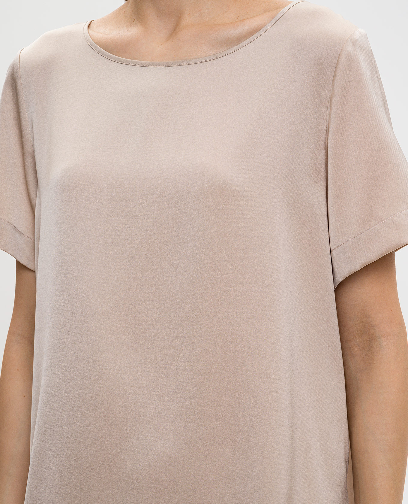 Beige silk top Allude
Beige silk top Allude