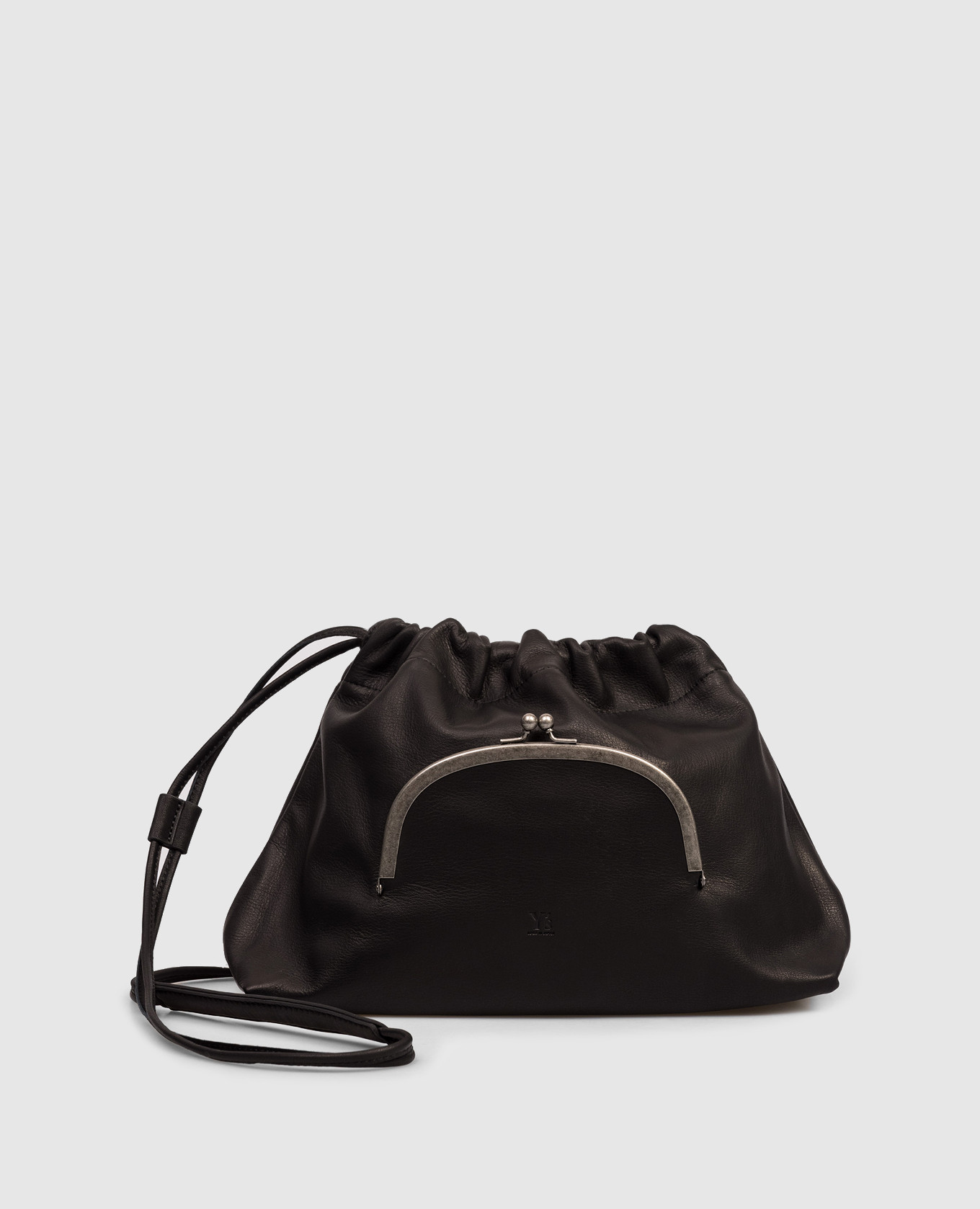 Black leather pouch bag with logo embossing Y`S Yamamoto
Black leather pouch bag with logo embossing Y`S Yamamoto