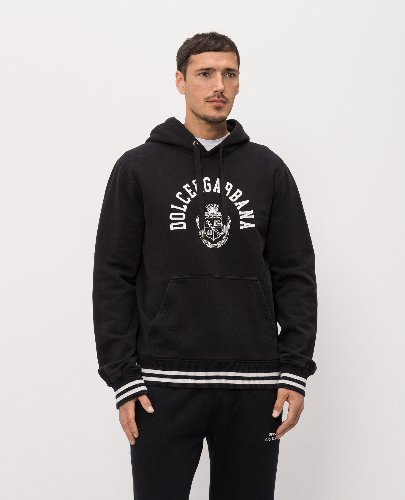 Black hoodie with contrast logo print Dolce&Gabbana
Black hoodie with contrast logo print Dolce&Gabbana
