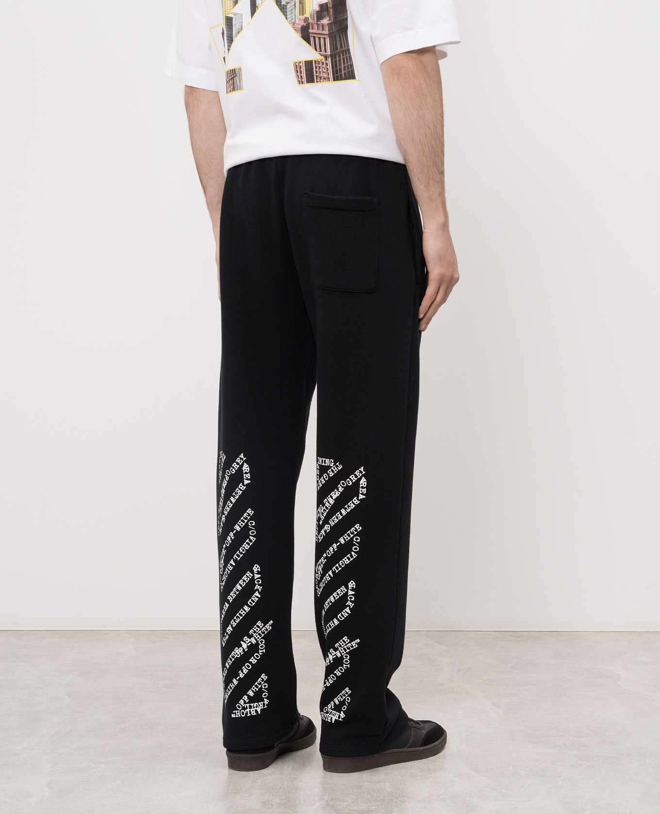 Black printed sweatpants Off-White
Black printed sweatpants Off-White