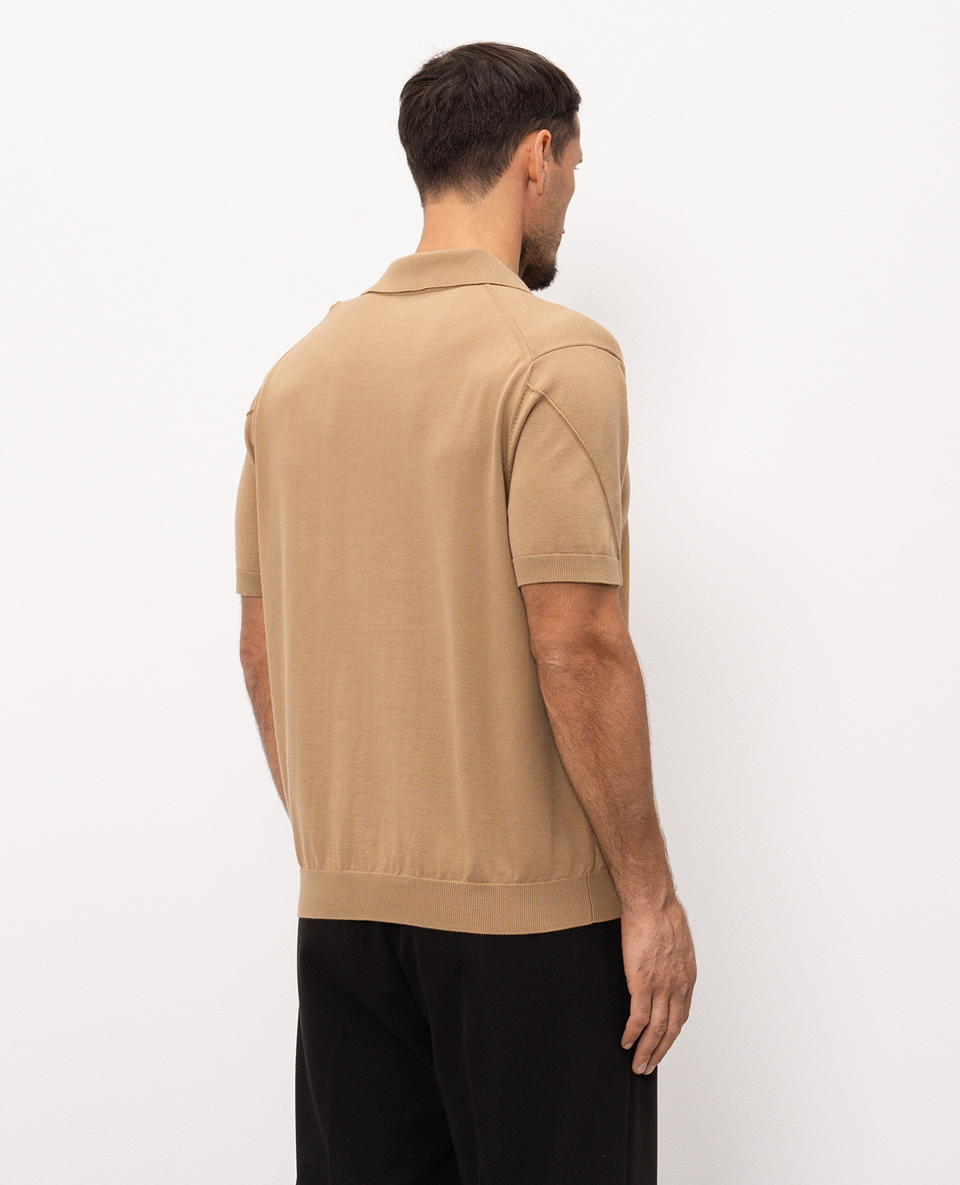 Beige polo shirt with logo patch Givenchy
Beige polo shirt with logo patch Givenchy