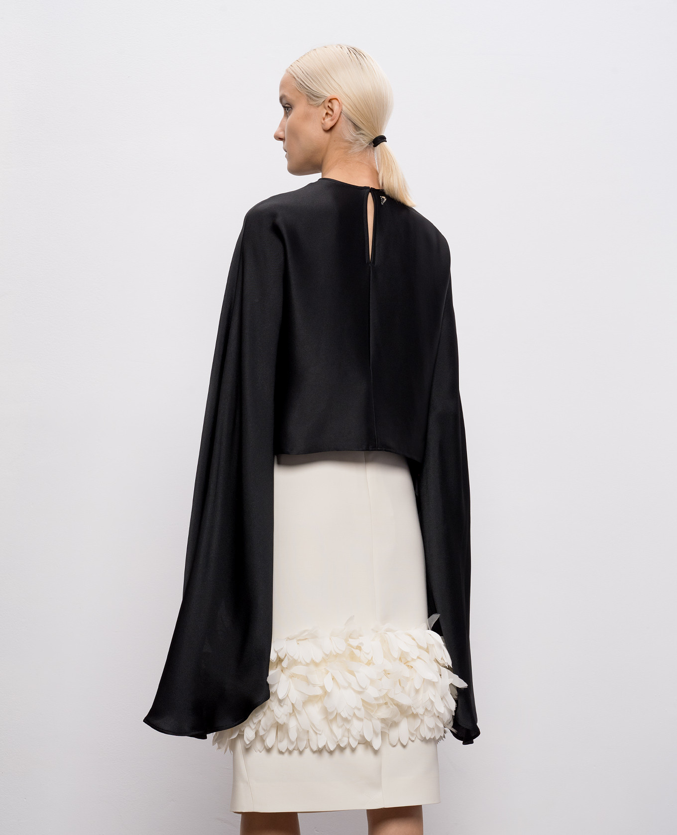 Black blouse with silk Dondup
Black blouse with silk Dondup