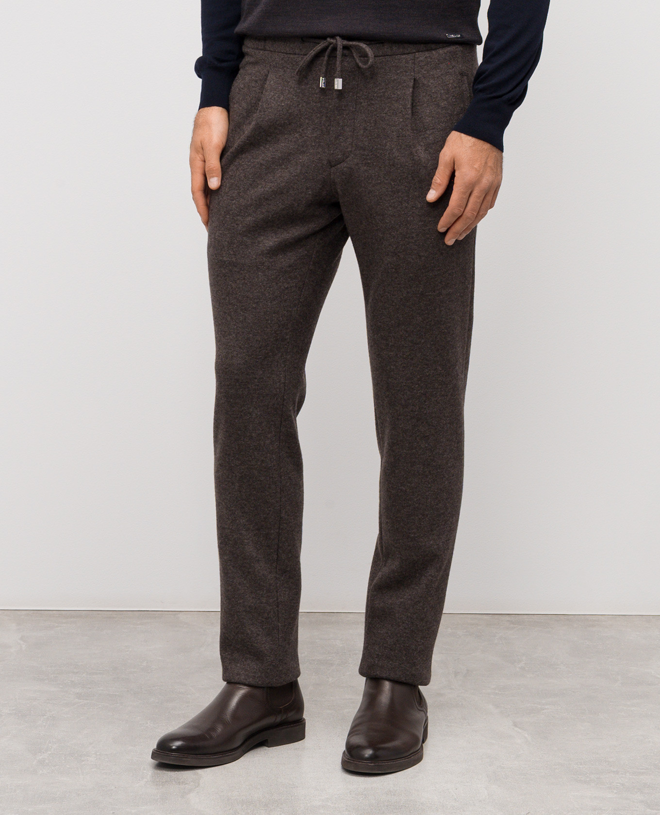 Brown cashmere pants Enrico Mandelli
Brown cashmere pants Enrico Mandelli