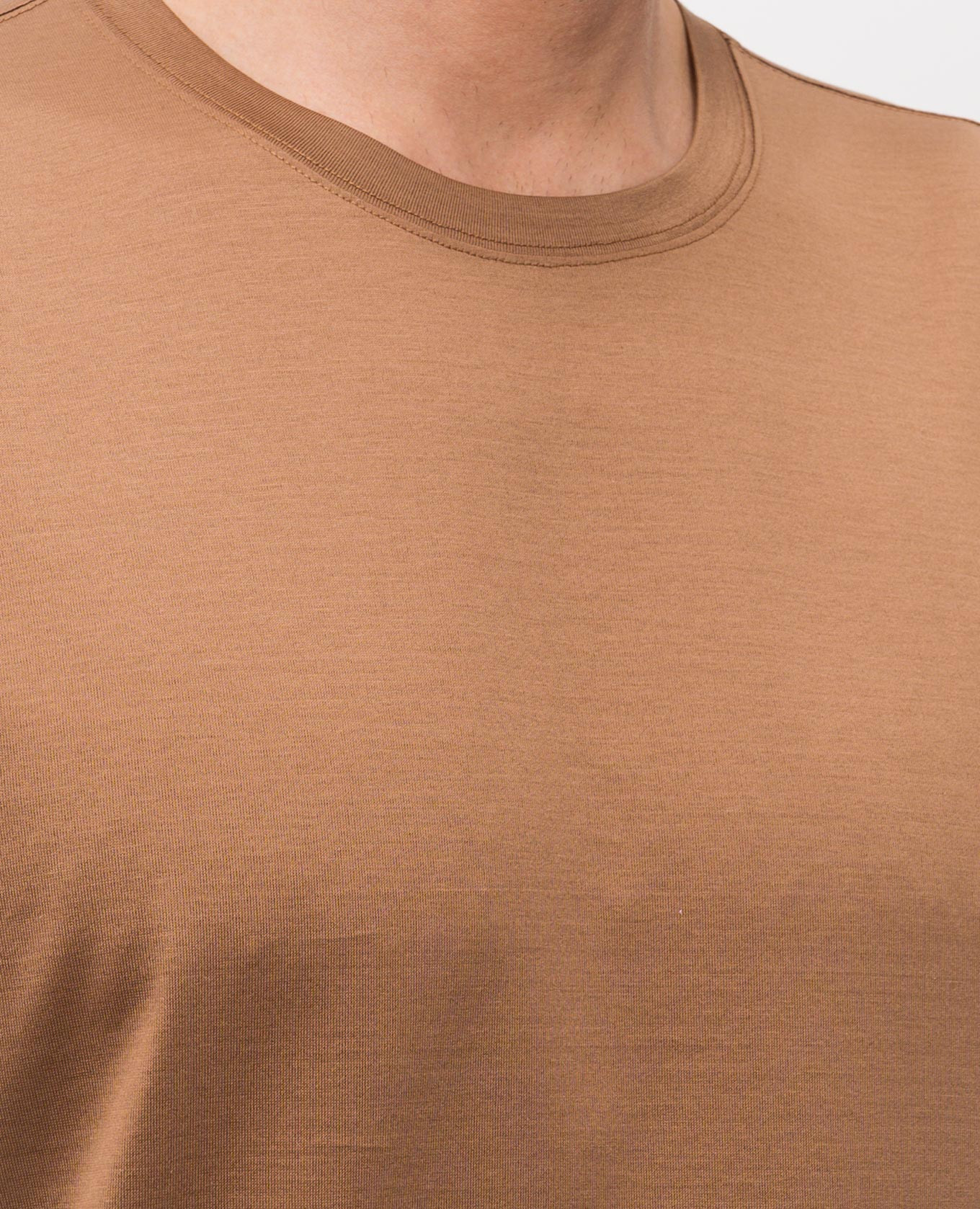 Brown straight-cut T-shirt Enrico Mandelli
Brown straight-cut T-shirt Enrico Mandelli