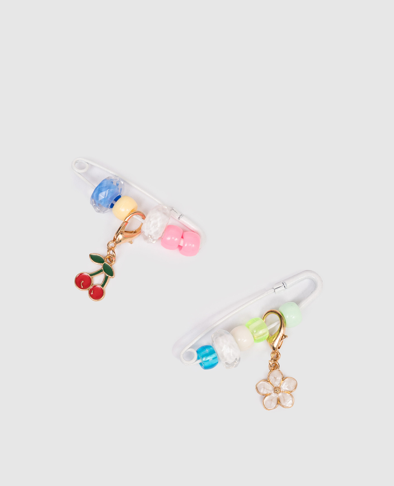Shoelace charms and beads Colors of California, White
Shoelace charms and beads Colors of California, White