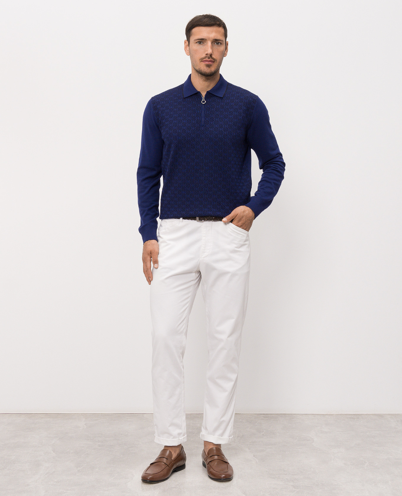 Blue wool and silk patterned polo shirt Stefano Ricci
Blue wool and silk patterned polo shirt Stefano Ricci