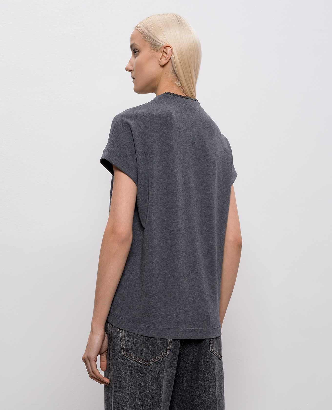 Grey melange T-shirt with monil chain Brunello Cucinelli
Grey melange T-shirt with monil chain Brunello Cucinelli