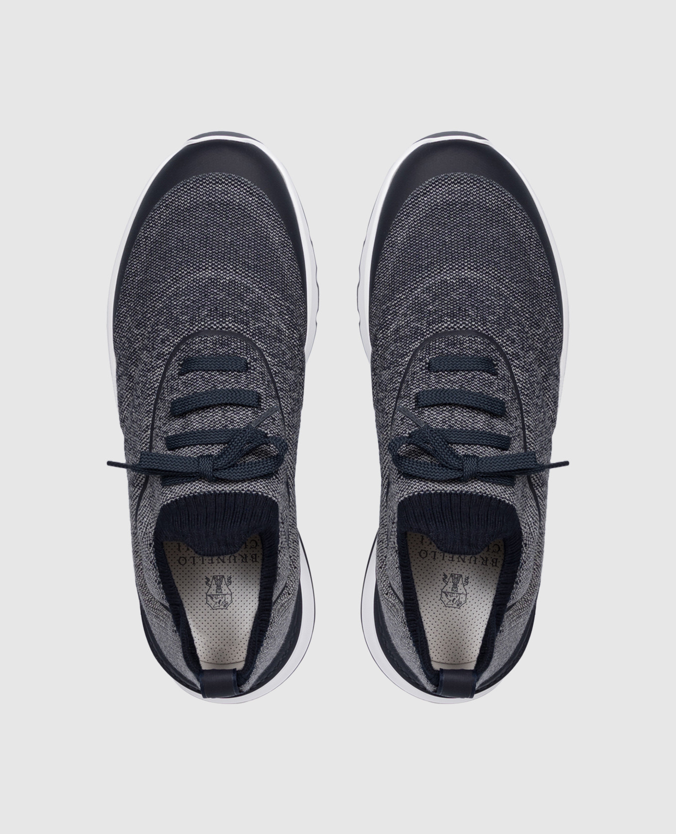 Blue sneakers with emblem Brunello Cucinelli
Blue sneakers with emblem Brunello Cucinelli