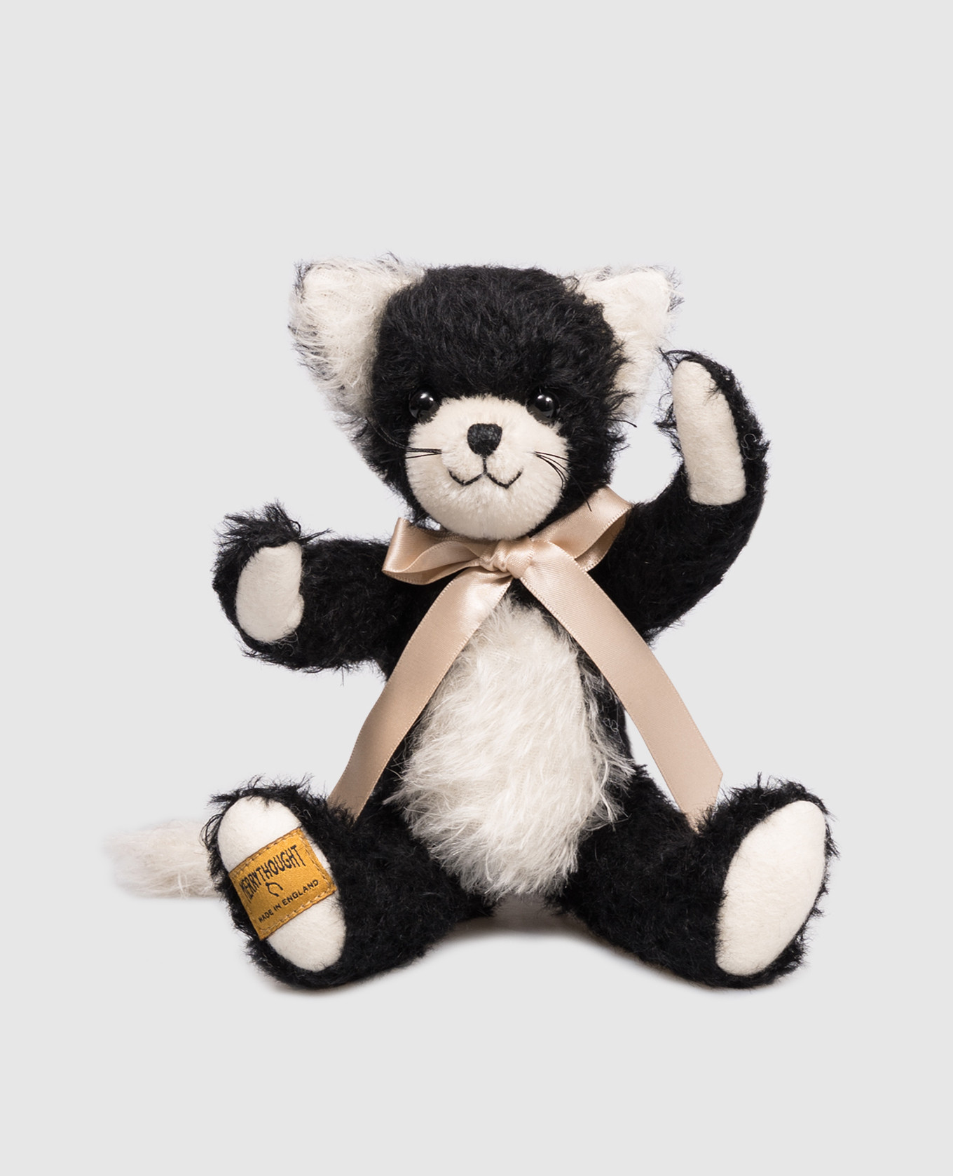 Souvenir in the form of a cat COCO CAT Merrythought, Black
Souvenir in the form of a cat COCO CAT Merrythought, Black