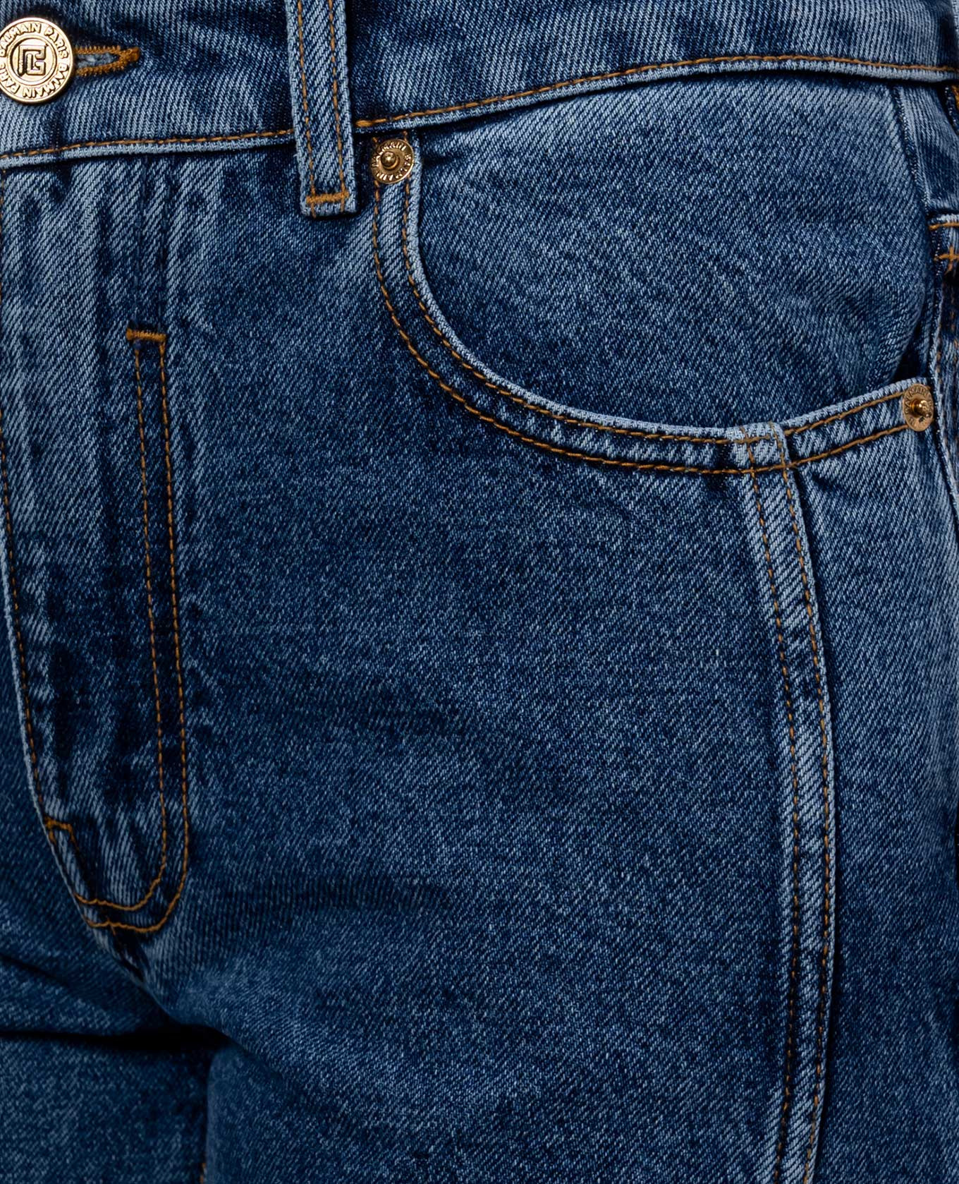 Blue jeans with logo patch Balmain
Blue jeans with logo patch Balmain