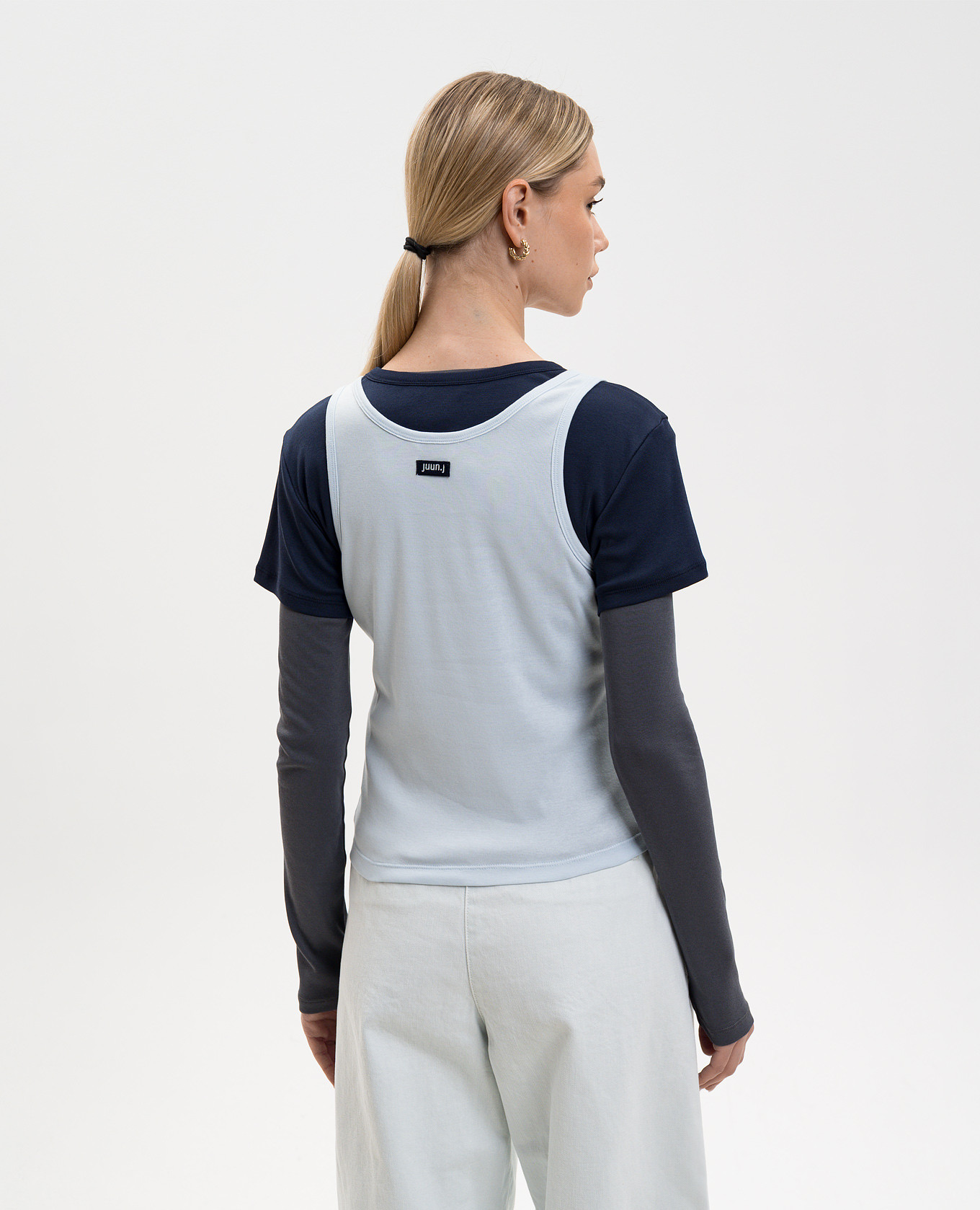 Set of long-sleeved shirt, t-shirt and top Juun.j, White
Set of long-sleeved shirt, t-shirt and top Juun.j, White