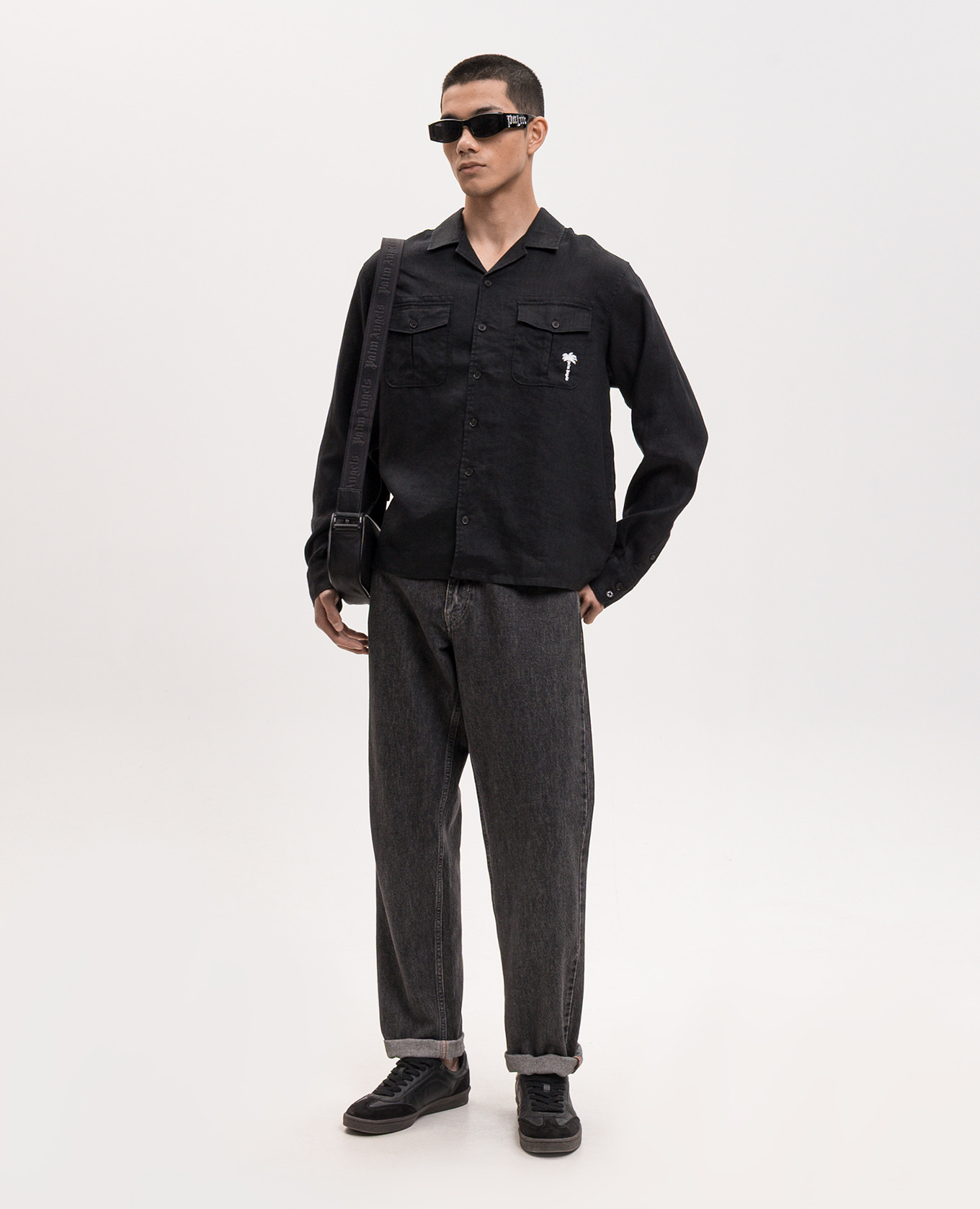 Black linen shirt Palm Angels
Black linen shirt Palm Angels